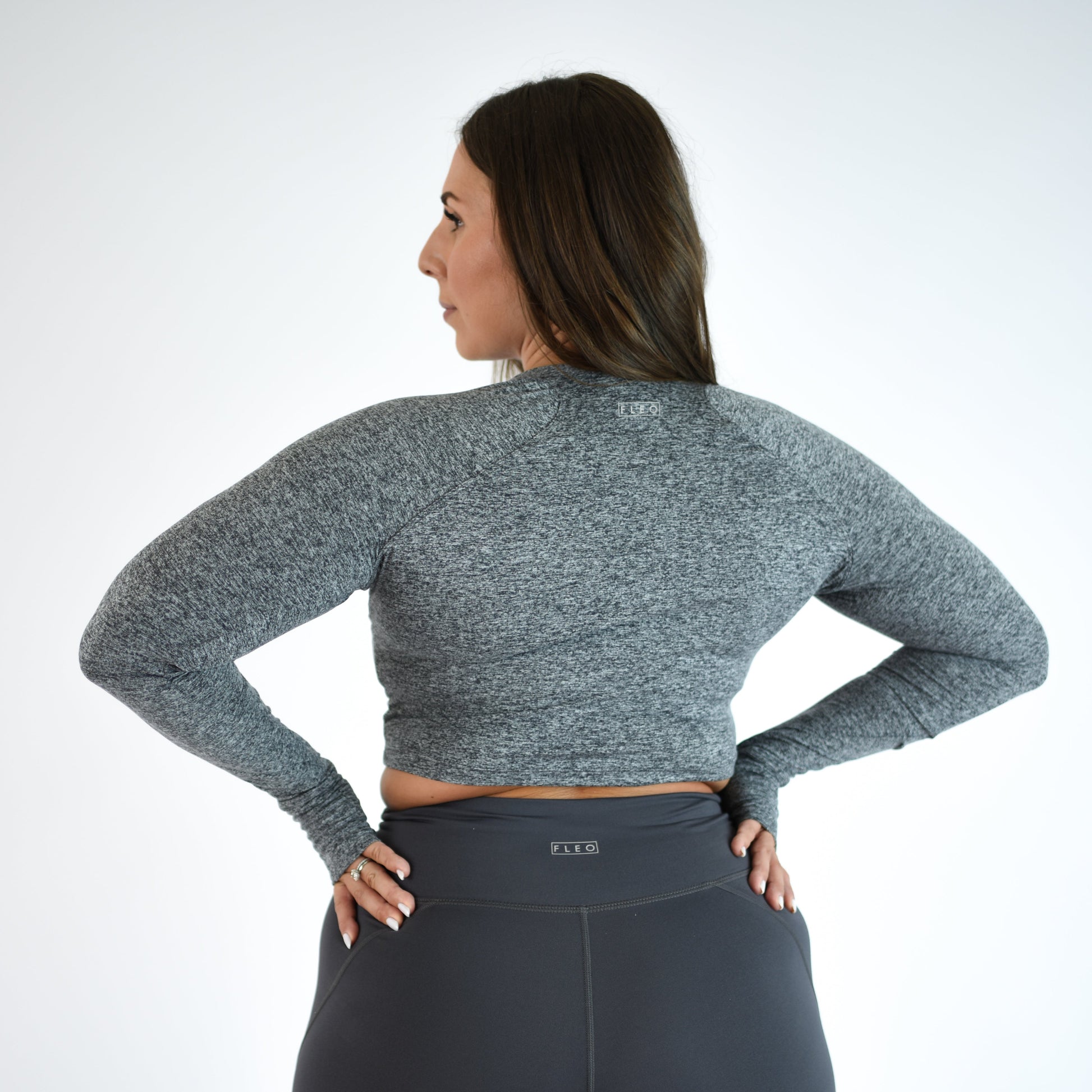 FLEO - Foundation Crop Long Sleeve - Long Sleeve - asphalt-7