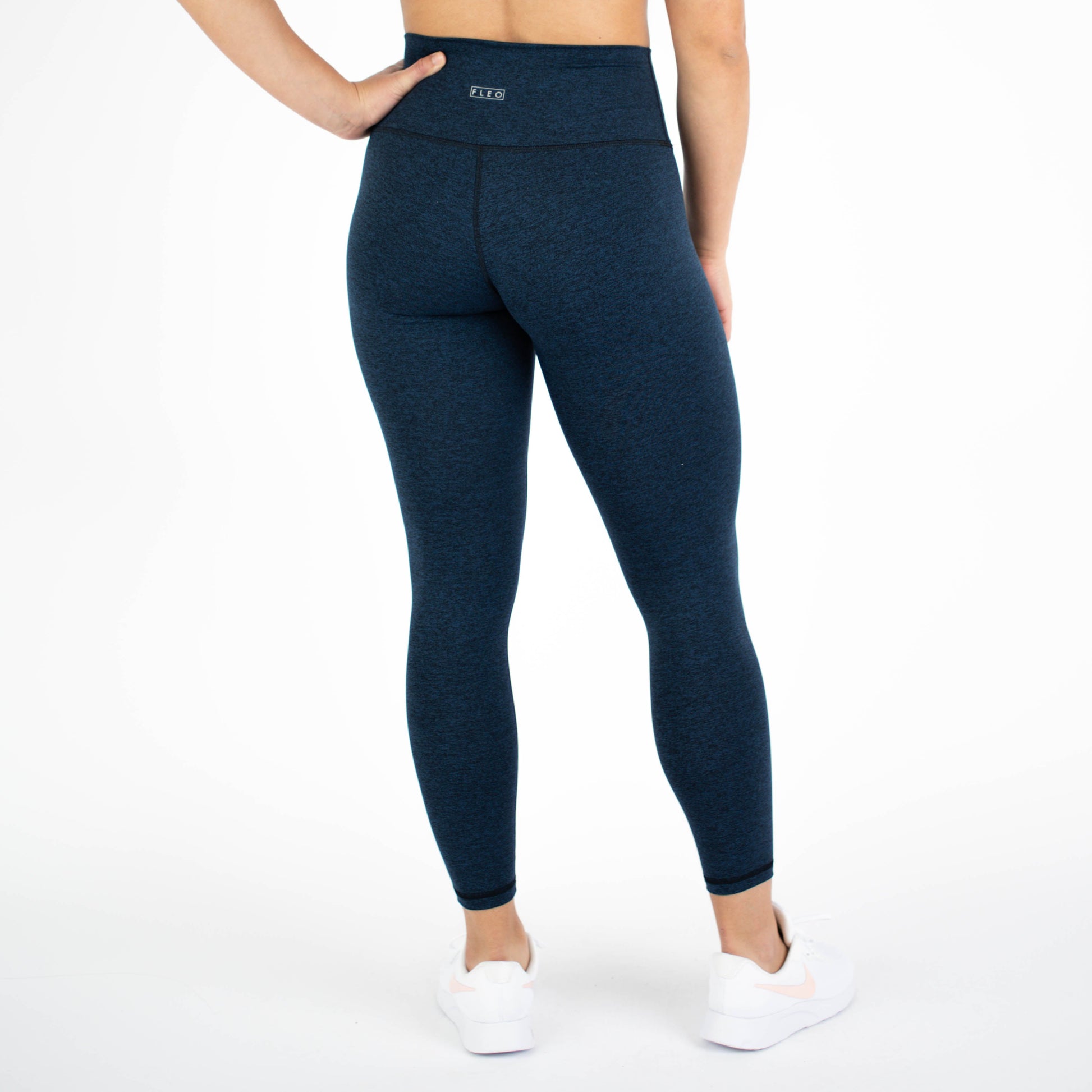 FLEO - El Toro Leggings 25" - High Rise - Leggings - back-logo-10_cd8c8292-9071-4dc1-a734-b3db72734270