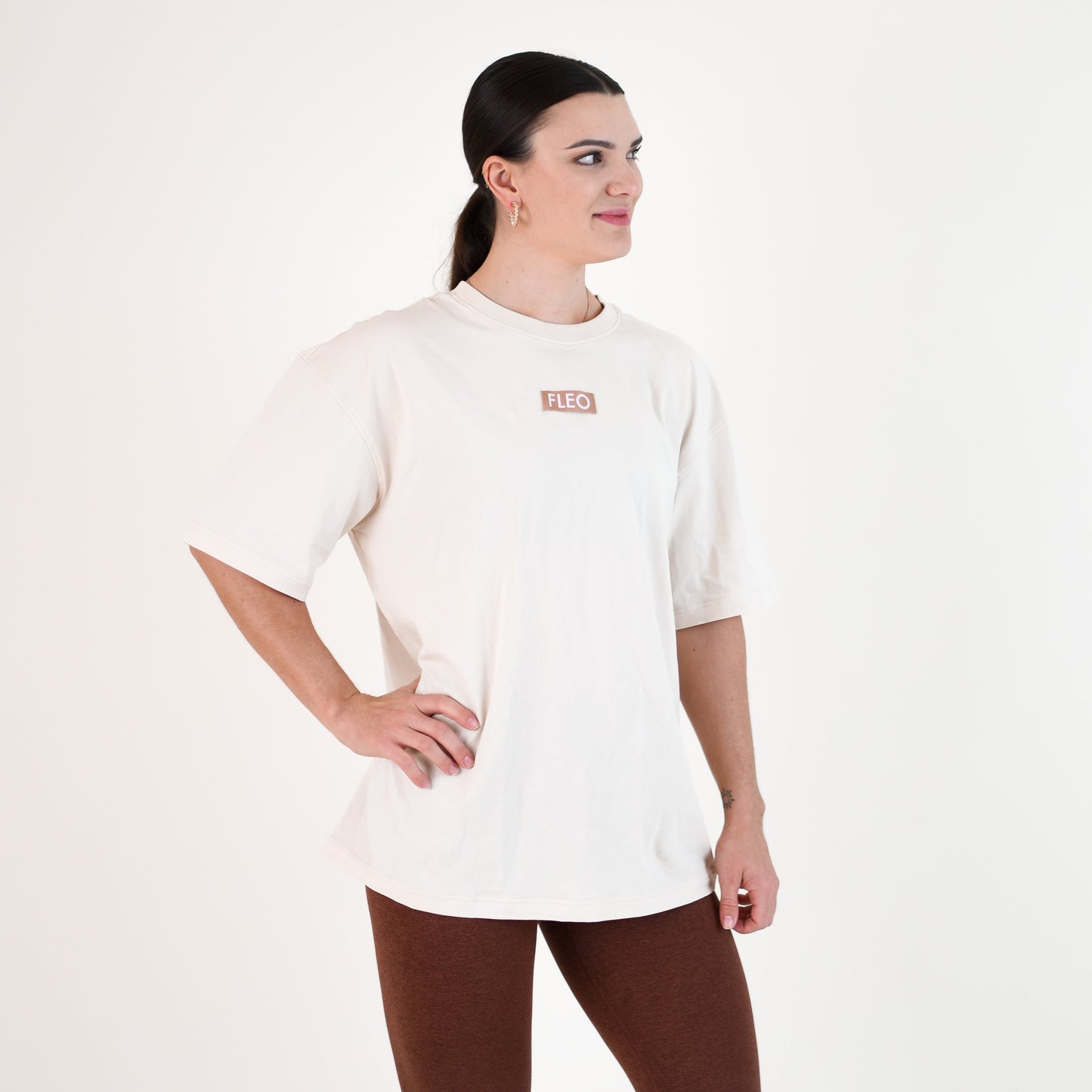 FLEO - FLEO Essential Tee - T - bfcm-23-ju-sy-25