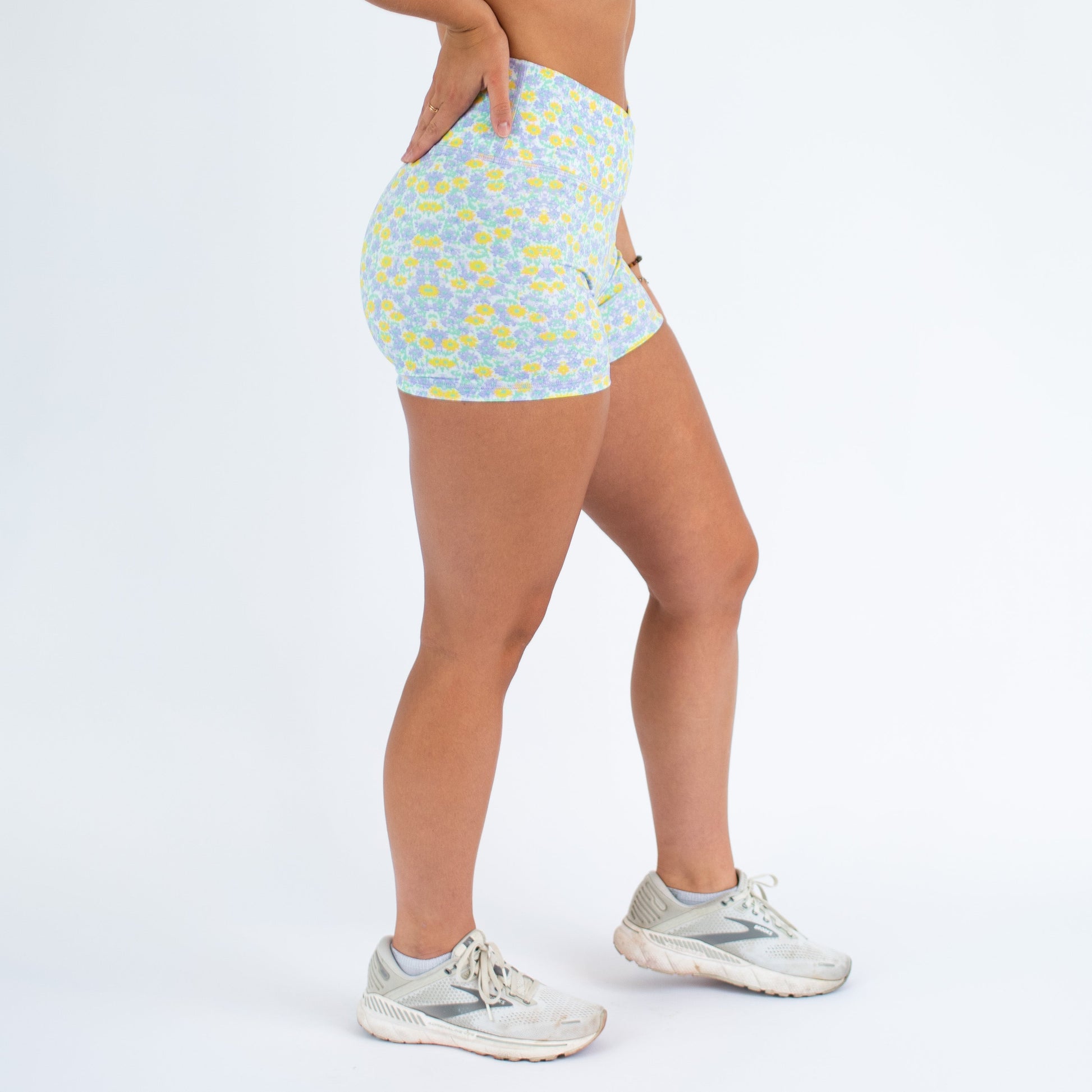 FLEO - V Waistband Short 3.5" - High Rise - Shorts - bflyblissvwb-3