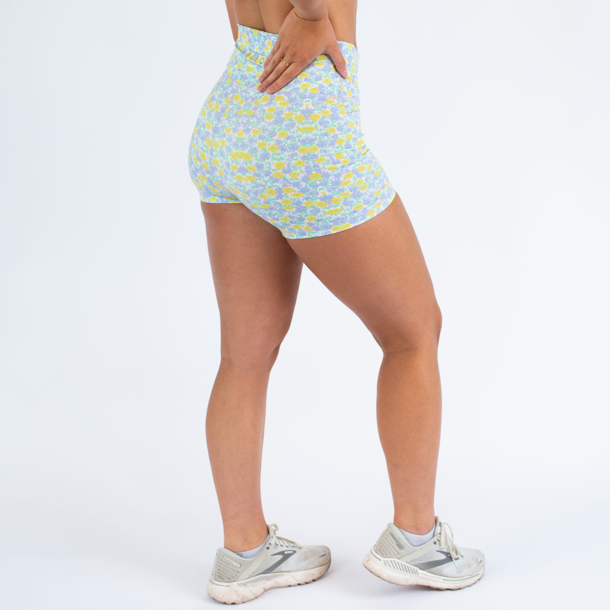 FLEO - V Waistband Short 3.5" - High Rise - Shorts - bflyblissvwb-4