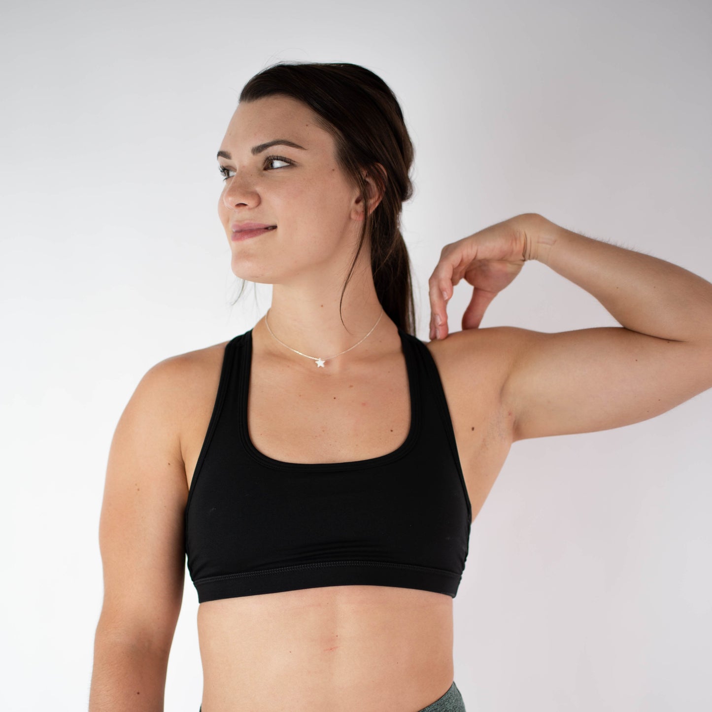 FLEO - Nora Sports Bra - Medium Support - Sale - black-3_a2feb568-d78d-4333-b931-9eceb5a27d51