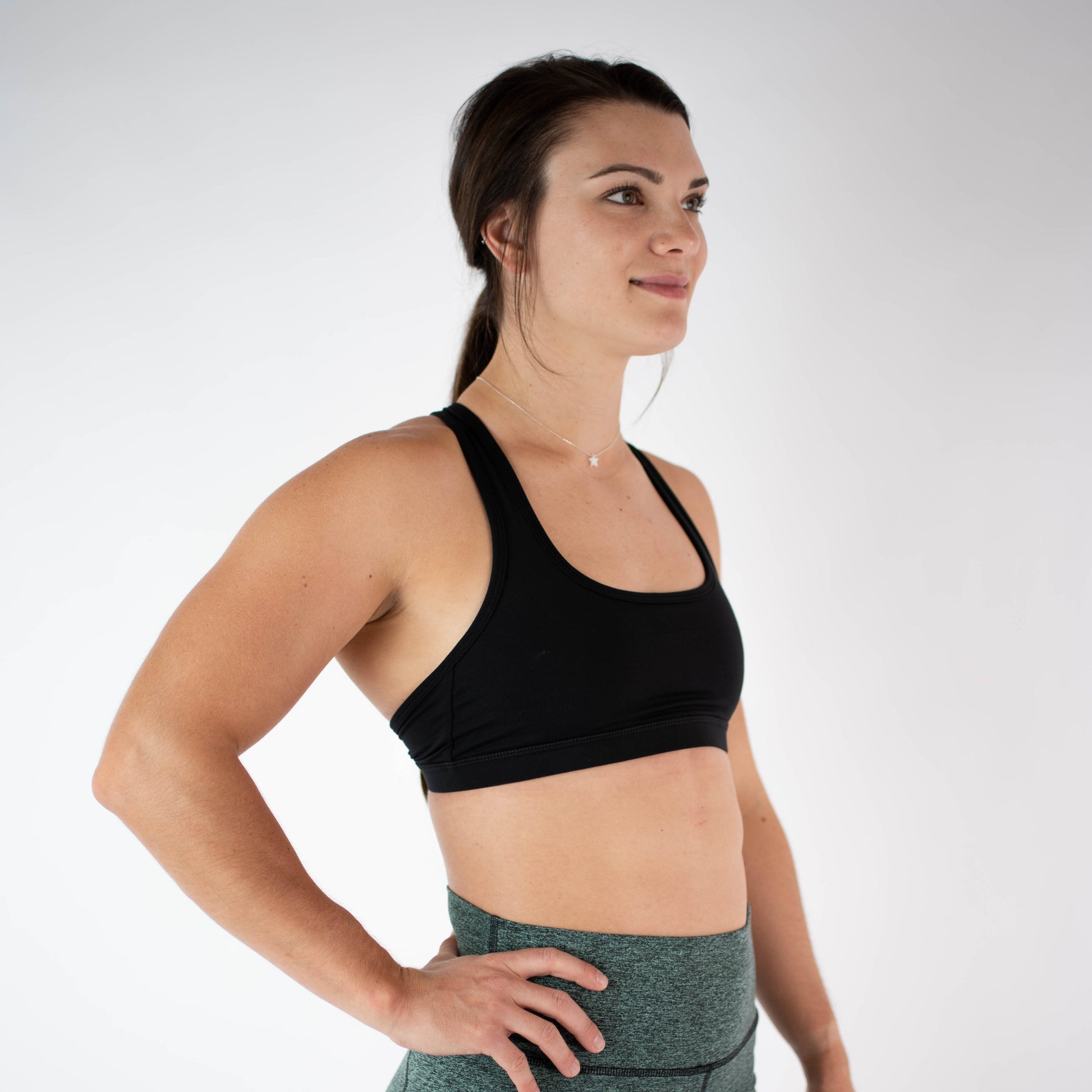 FLEO - Nora Sports Bra - Medium Support - Sale - black-4_76888c80-9311-4762-b037-aba6bc57a2b9