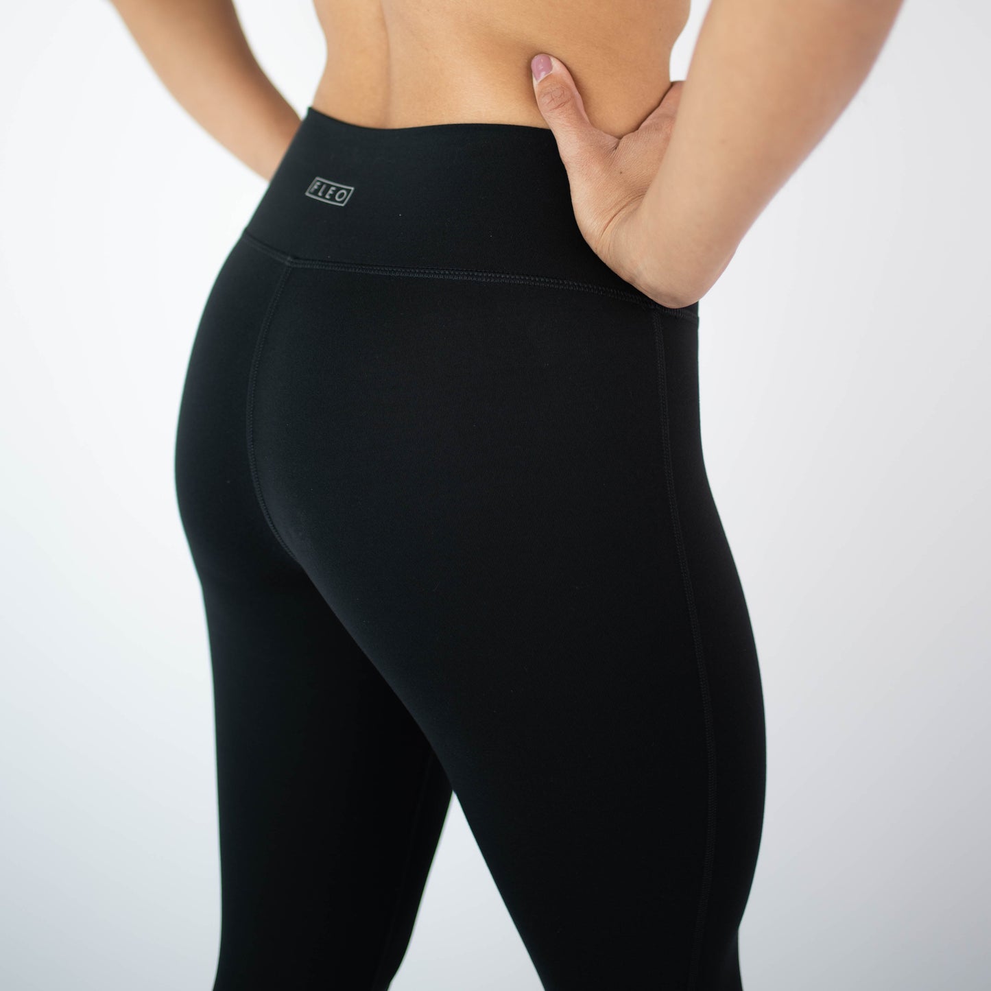 FLEO - Apex Leggings 25" - Mid Rise - Leggings - black-5_81a74661-33c7-42a8-aff3-d6869d494763