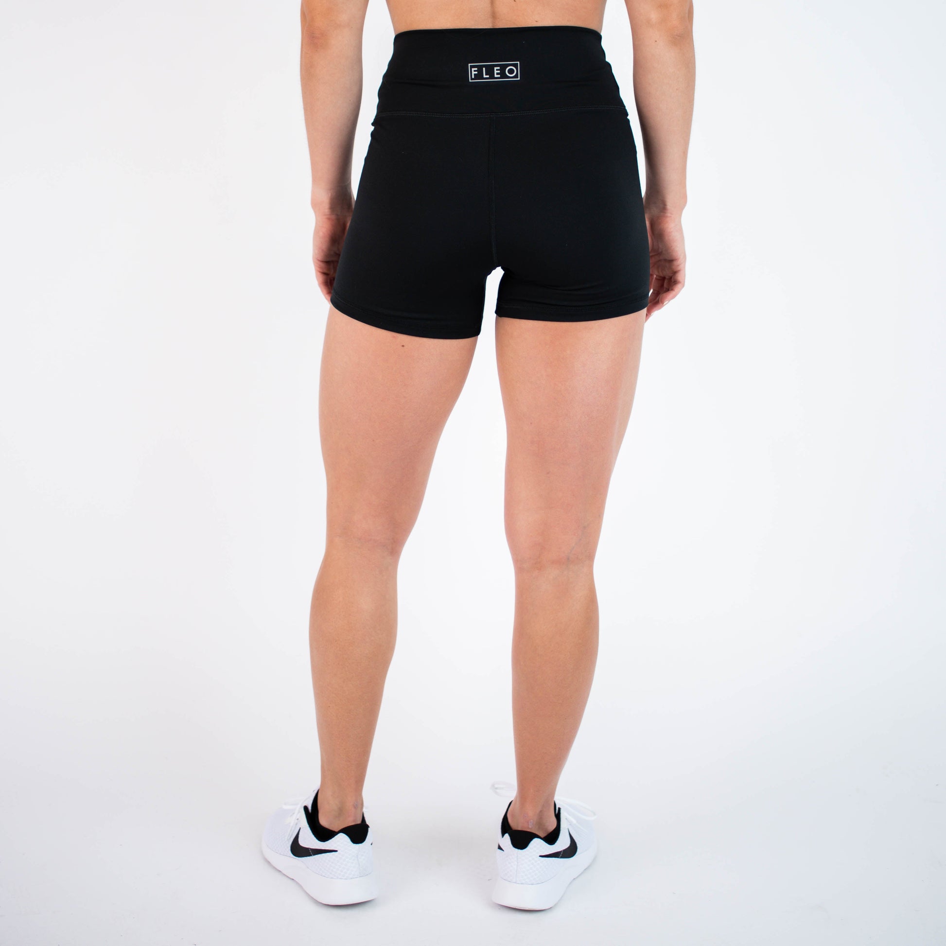 FLEO - V Waistband Short 3.5" - High Rise - Shorts - black-5_b179afe7-7ba3-4f23-ac42-25d6176f4b3d
