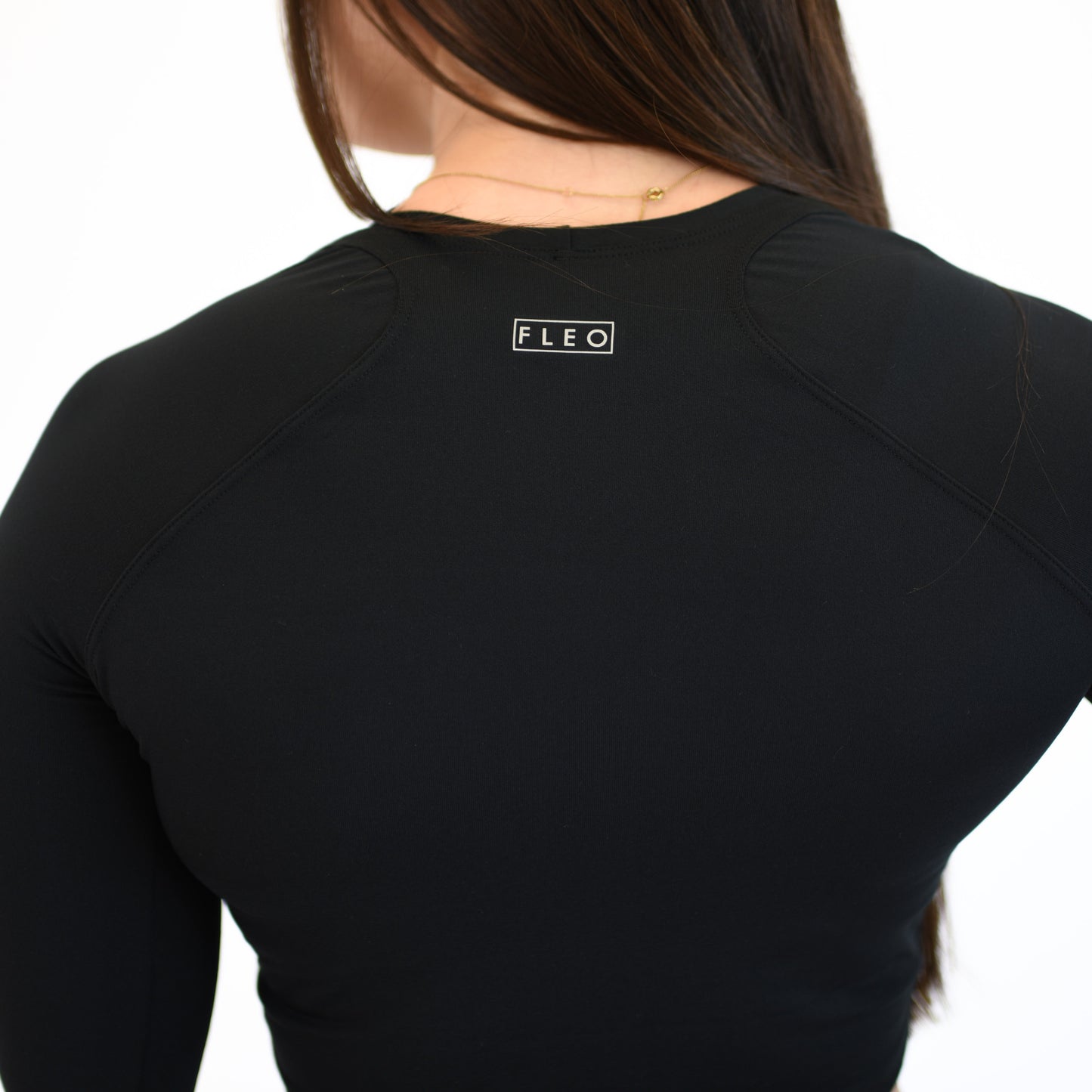 FLEO - Foundation Crop Long Sleeve - Long Sleeve - black-6_03b38128-eb2e-4009-99d3-28db4f4d58e8