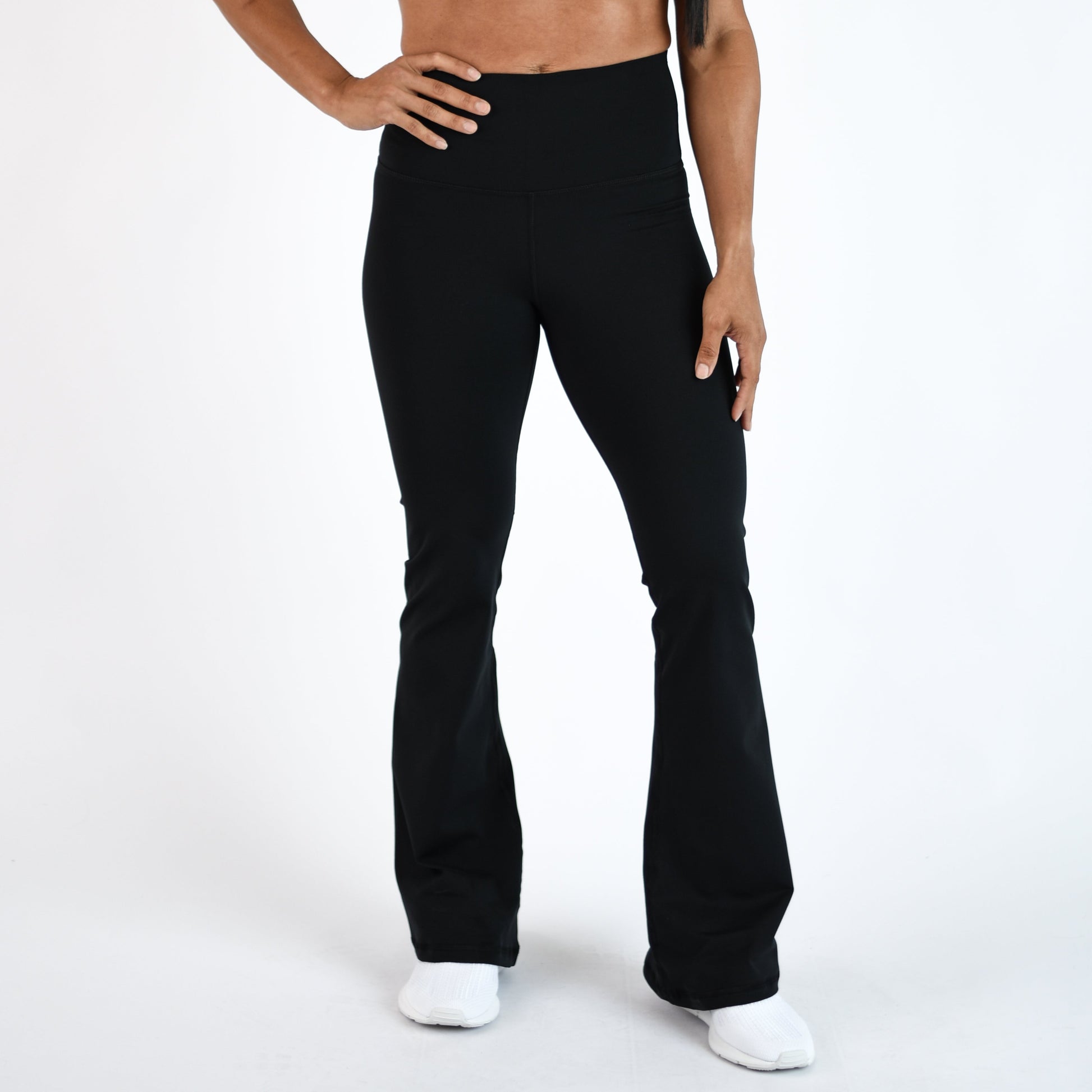 FLEO - Flare Legging - Higher Rise - Leggings - black-flare-1