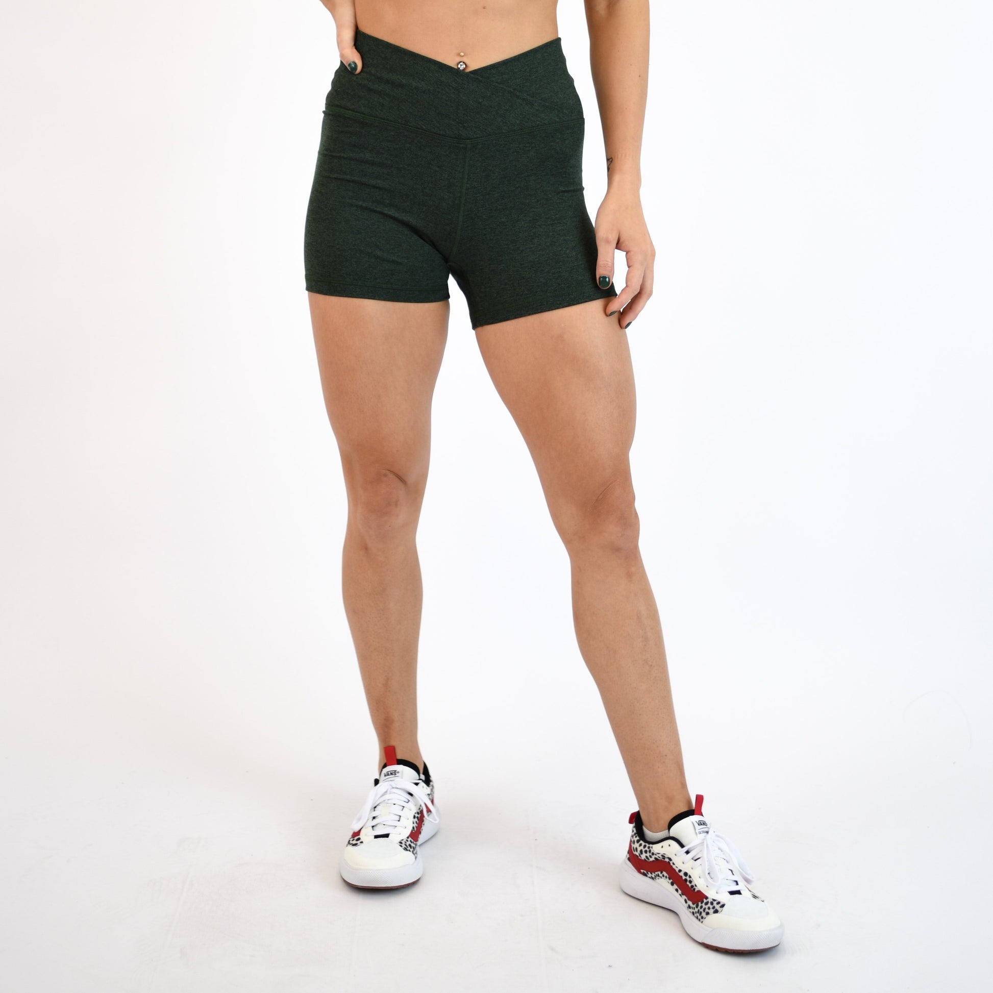 FLEO - V Waistband Short 3.5" - High Rise - Shorts - black-forest_6ec3e7d1-b1c3-4d4c-b4fc-438da4a86f08