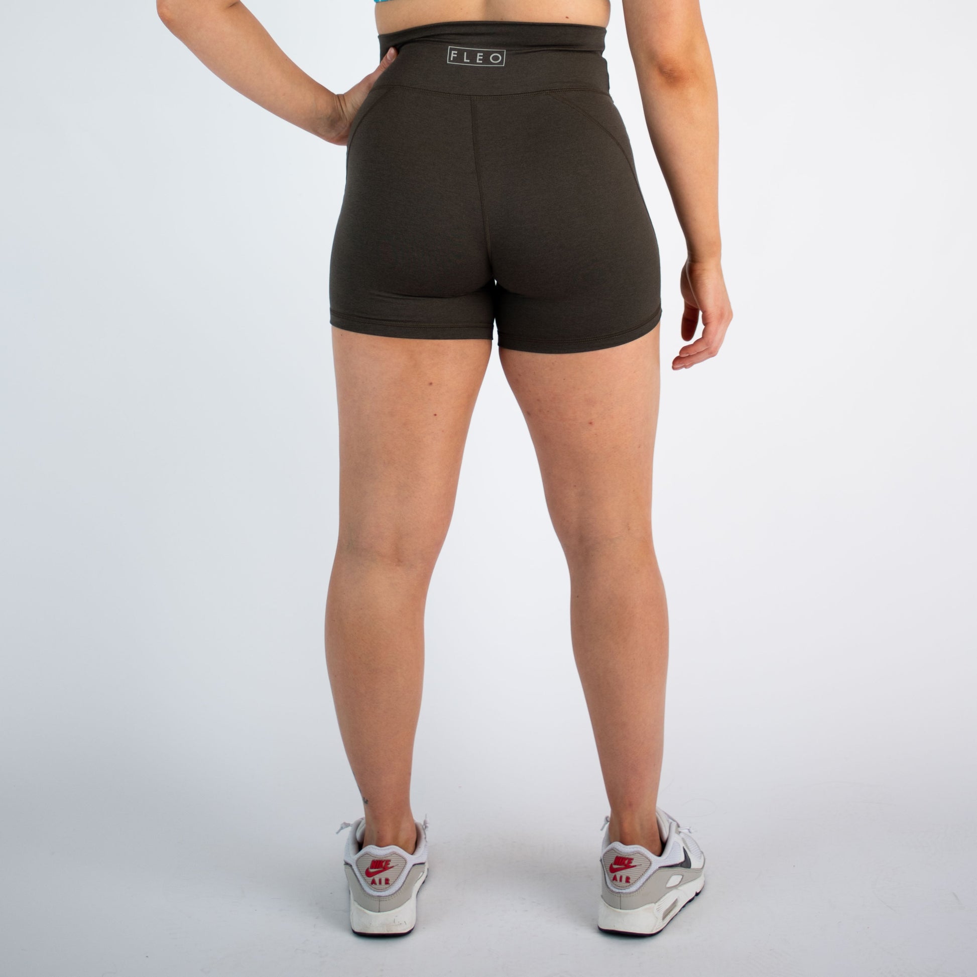 FLEO - Charge Short 5"- No Front Seam - Higher Rise - Shorts - black-olive-6_6a6470c3-4398-437d-a303-bd3f46ec3377