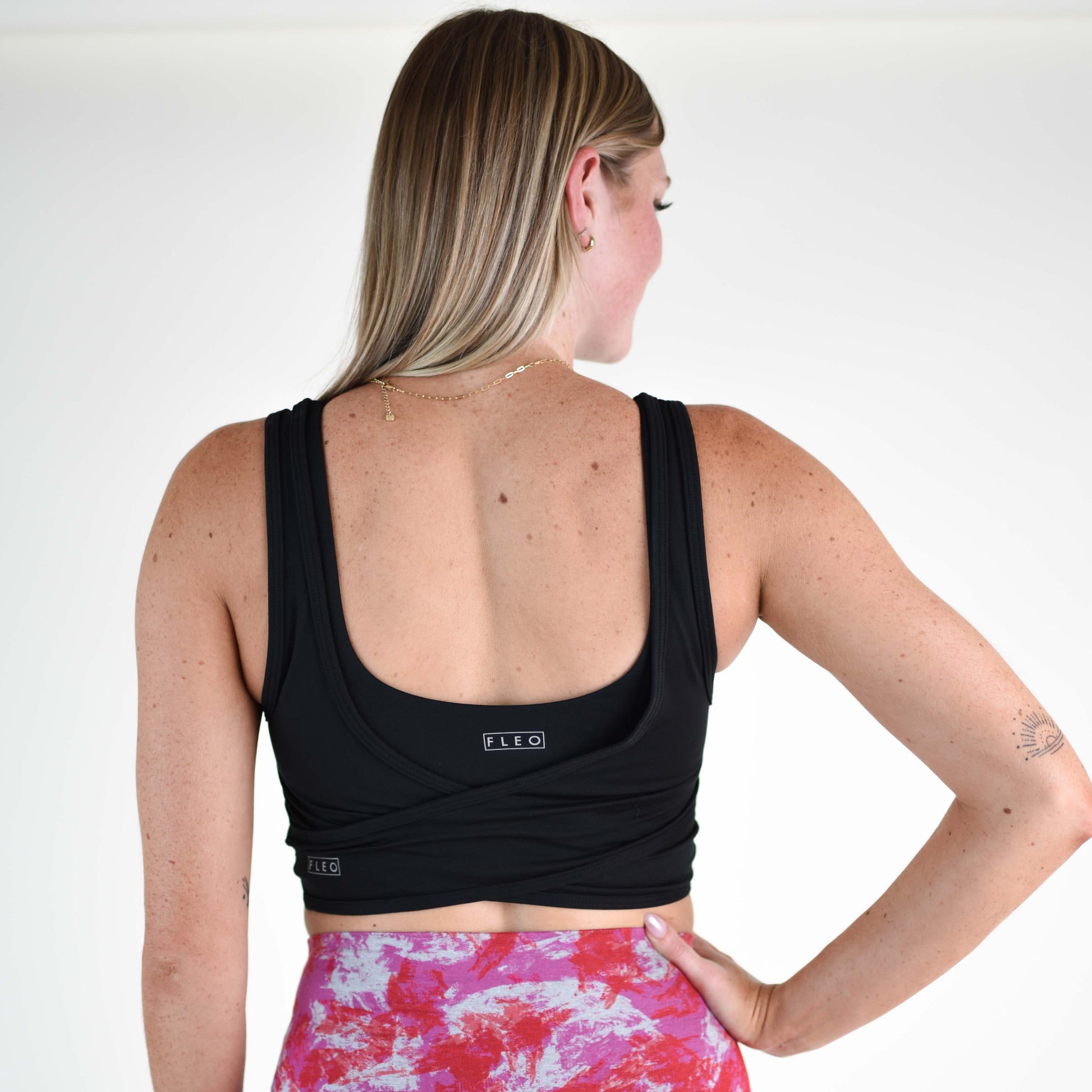 FLEO - Wrap Crop Tank - Fitted - Tank - black-wrap-5