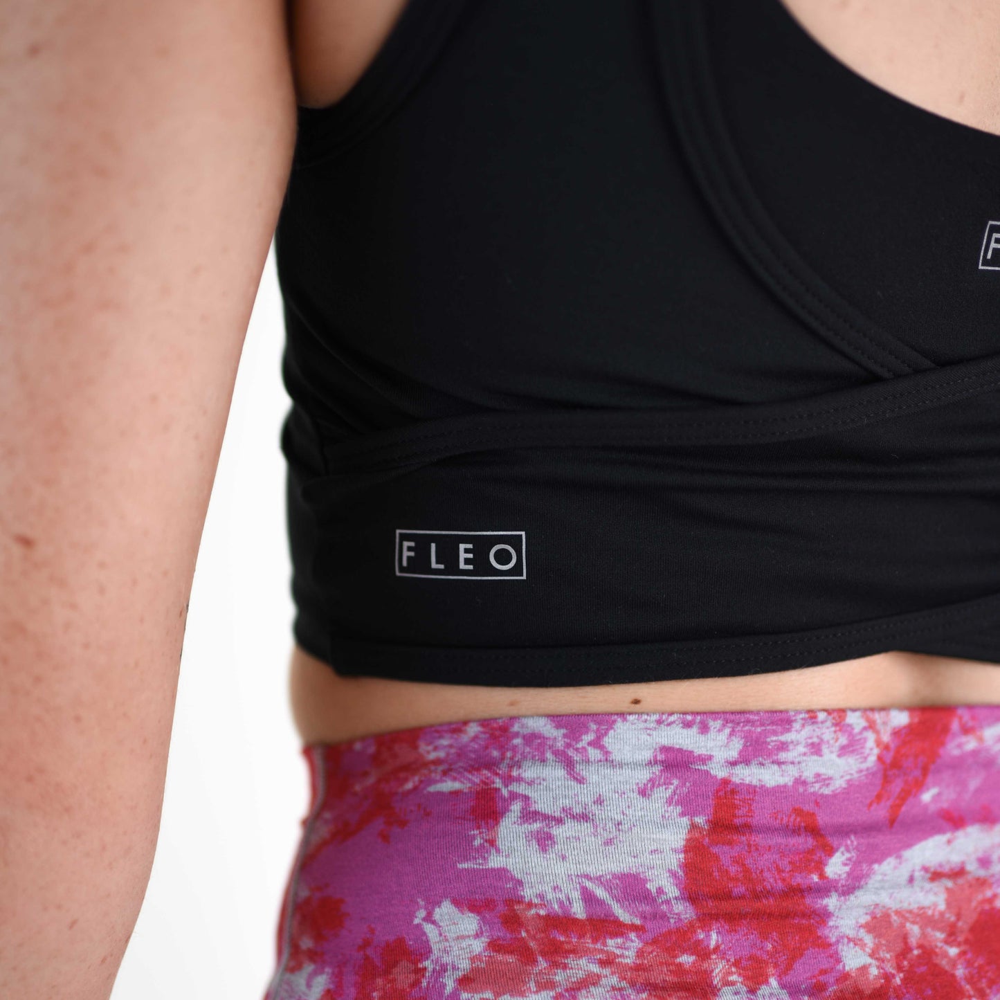 FLEO - Wrap Crop Tank - Fitted - Tank - black-wrap-6