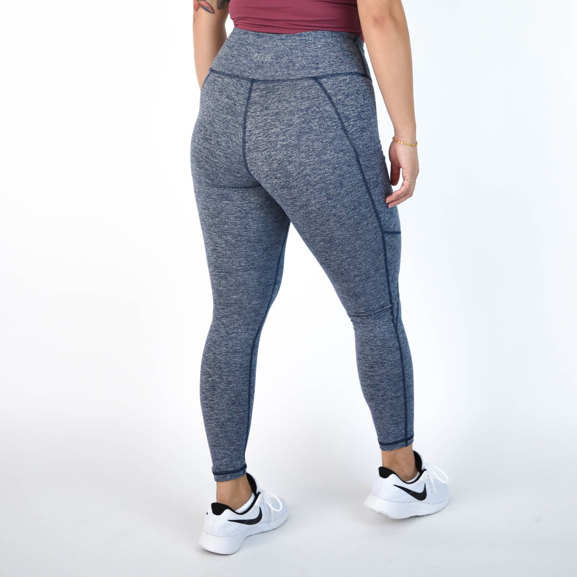 FLEO - Reverie Pocket Leggings 25" - High Rise - Leggings - carbon-4_b5aee56e-02ab-4de8-8642-49fa4f6cfc5a