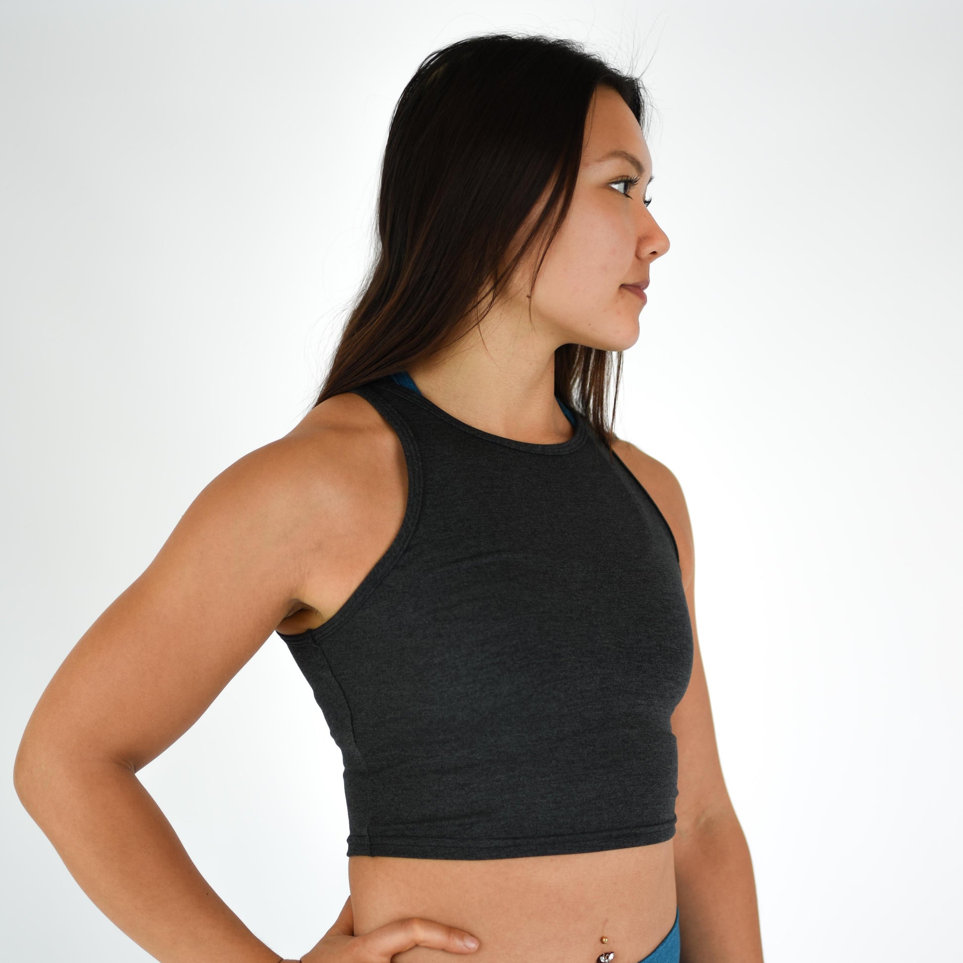 FLEO - Tempo Crop Tank - Fitted - Tank - charcoal-3_8679d3cf-14f9-418c-a62b-a0eb7305a494
