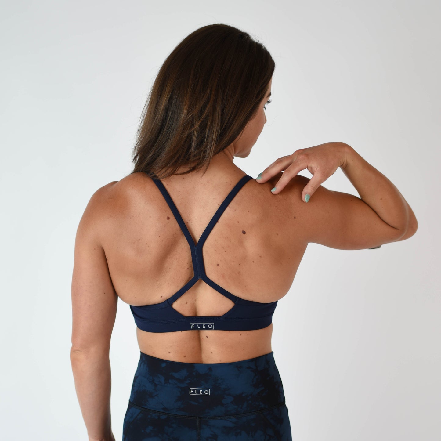 FLEO - Reinette Sports Bra - Medium Support - Sports Bra - classic-navy-5_8a9b0e96-a794-41b7-9731-375cb1634531