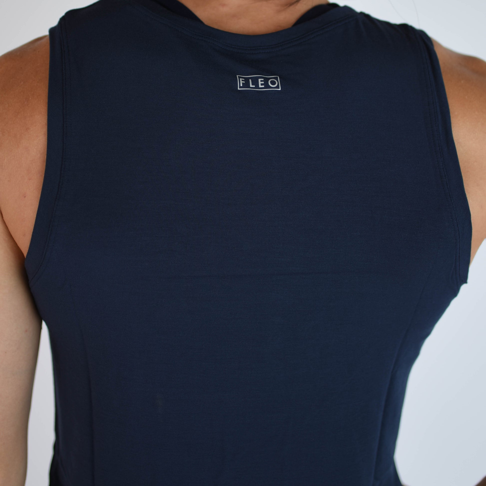 FLEO - Dylan Muscle Crop Tank - Loose Fit - Tank - classic-navy-5_a204565e-c6fe-4103-9aaa-81e795bb8880
