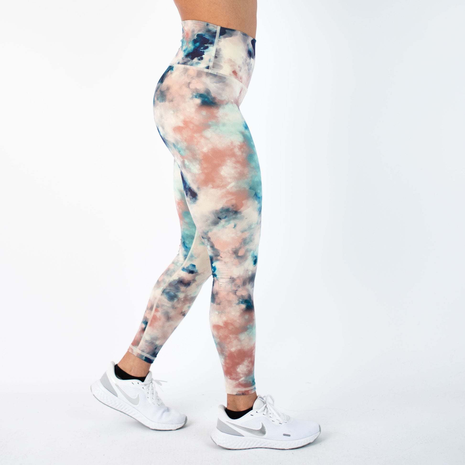 FLEO - El Toro Leggings 25" - High Rise - Leggings - deep-dive-3