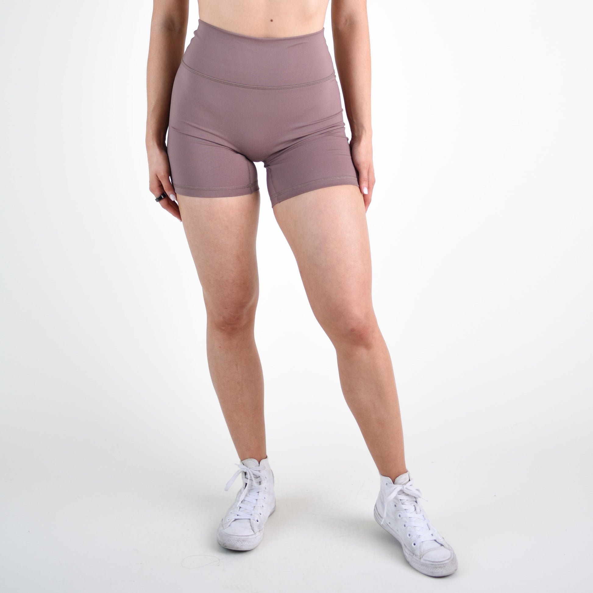 FLEO - Charge Short 5" - No Front Seam - Higher Rise - Shorts - deep-taupe-megan-1