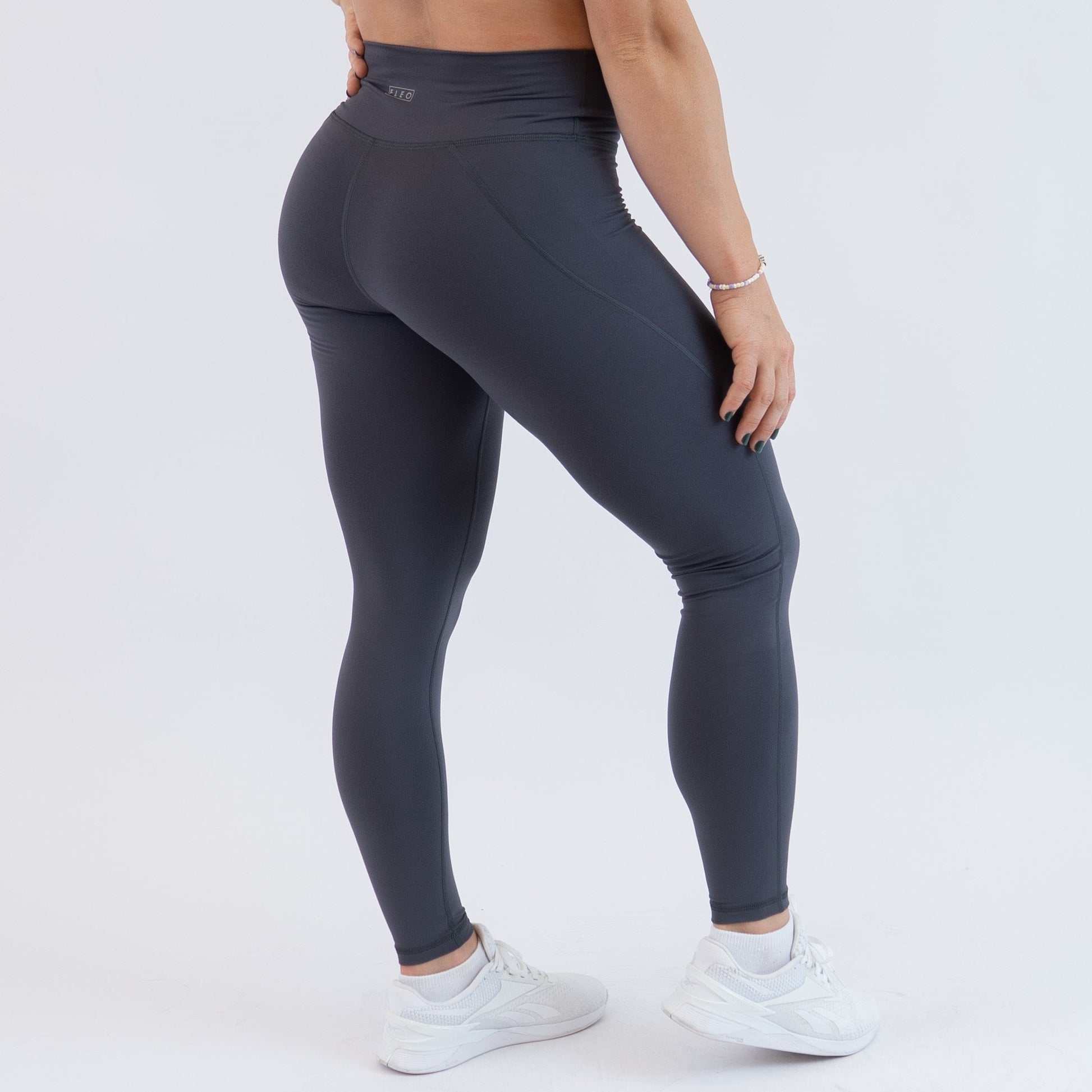 FLEO - Charge Leggings 25" - No Front Seam - Higher Rise - Leggings - ebonychargeleggin-3