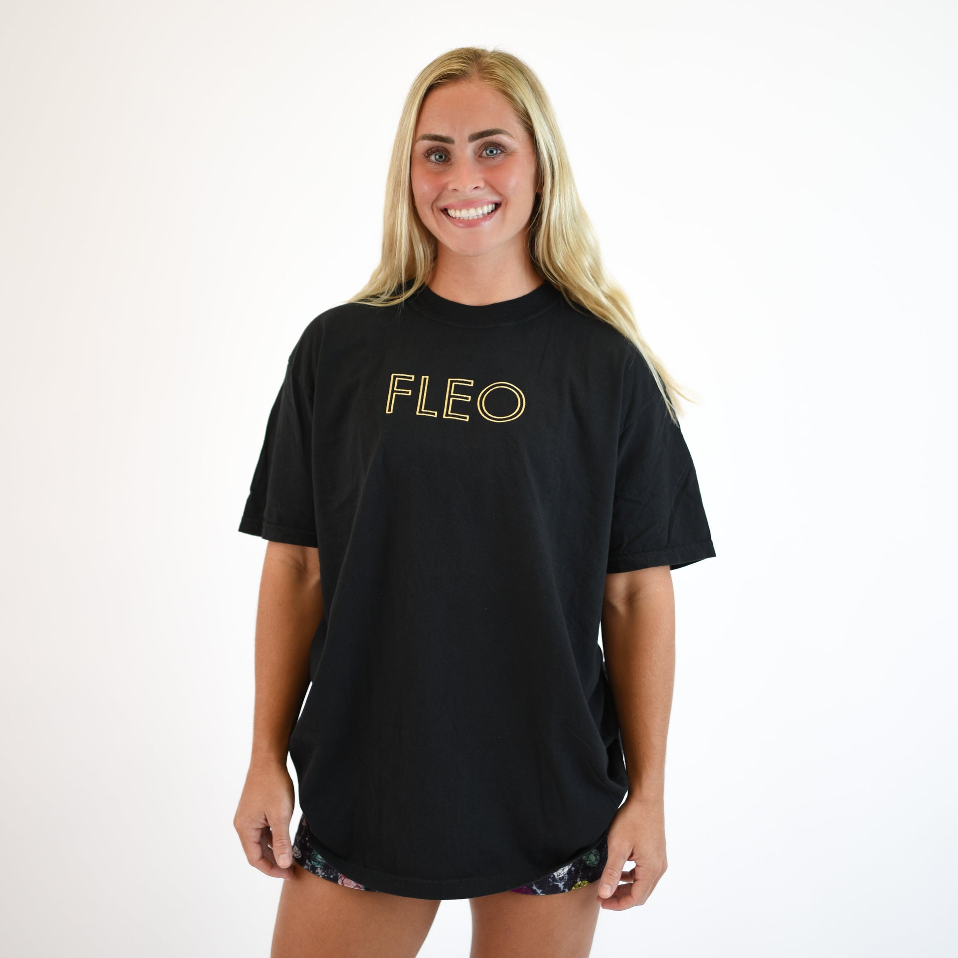 FLEO - FLEO Oversized Tee - T - goldonblack-2