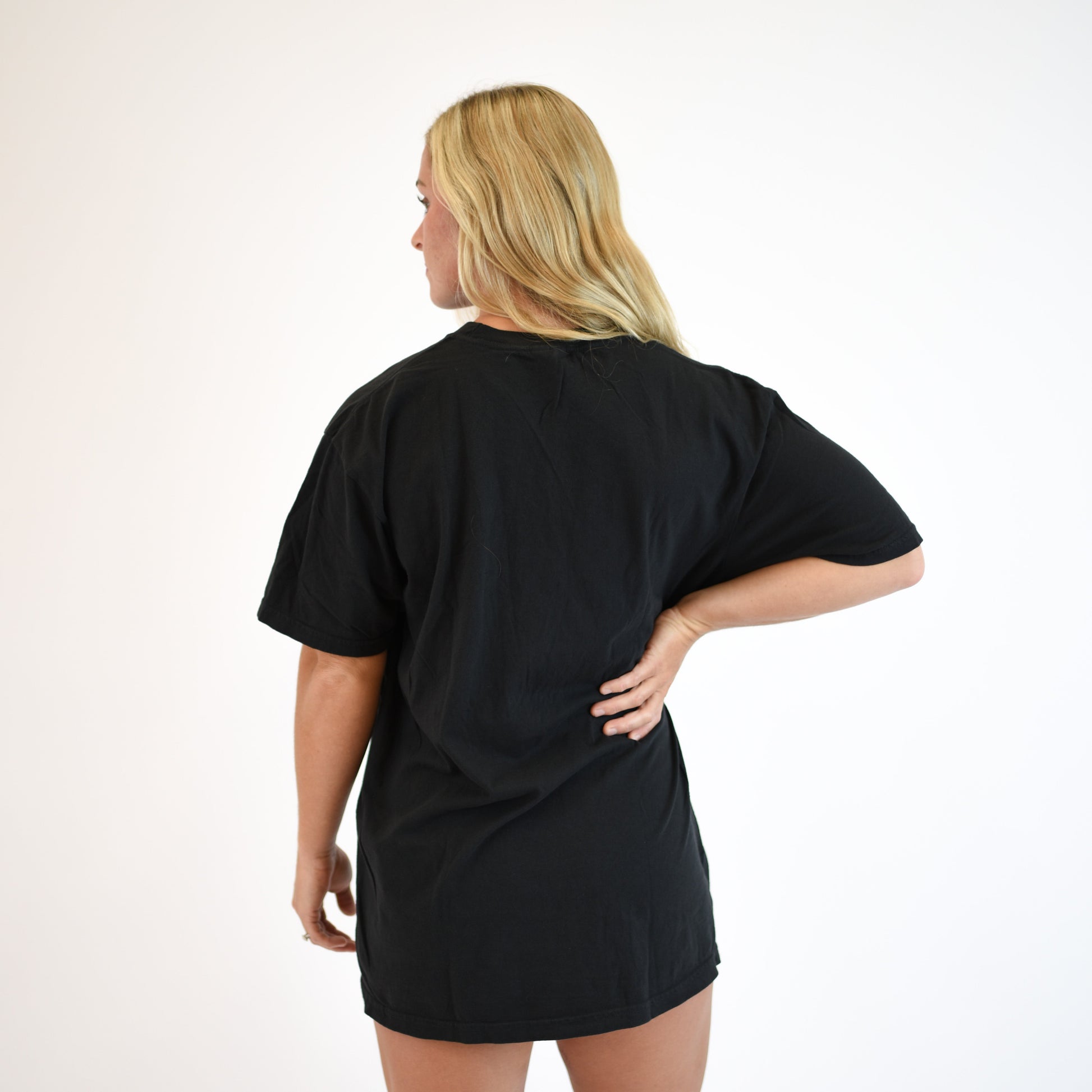 FLEO - FLEO Oversized Tee - T - goldonblack-5
