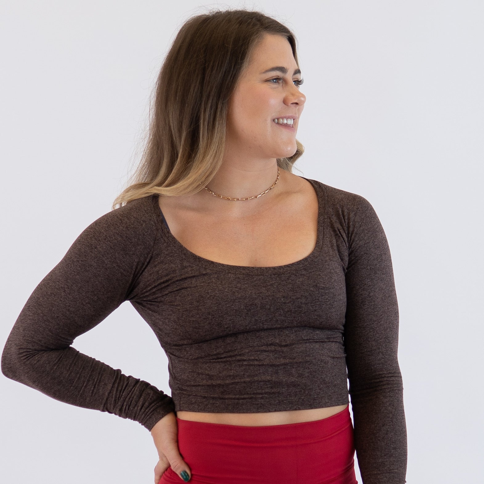 FLEO - Foundation Scoop Crop Long Sleeve - Long Sleeve - h.chocolatescoopneck-2