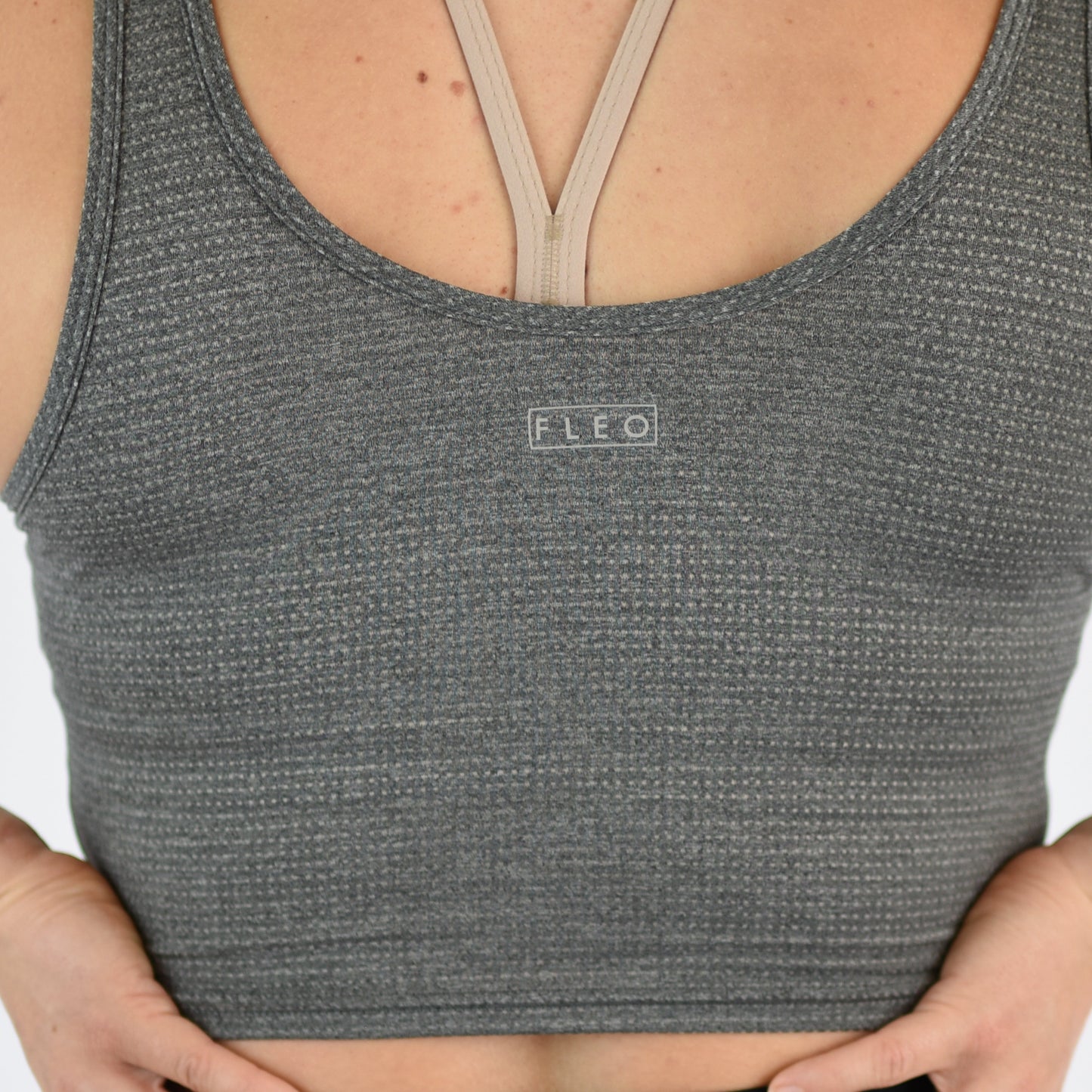 FLEO - Breeze Crop Tank - Fitted - Tank - heather-black-5_c3572b20-c736-4843-aea7-27505b31bd06