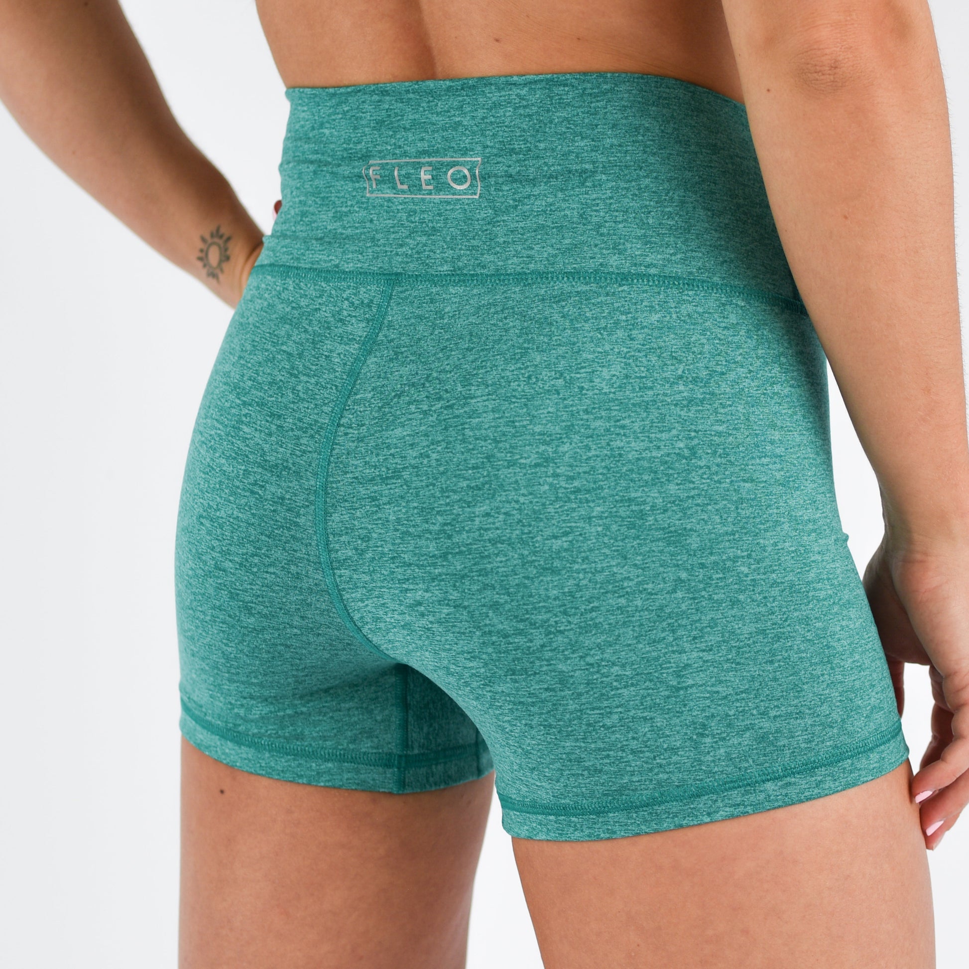 FLEO - V Waistband Short 3.5" - High Rise - Shorts - heather-emerald-5_ee4dceff-29ca-4e9d-85ce-a88f046193f4