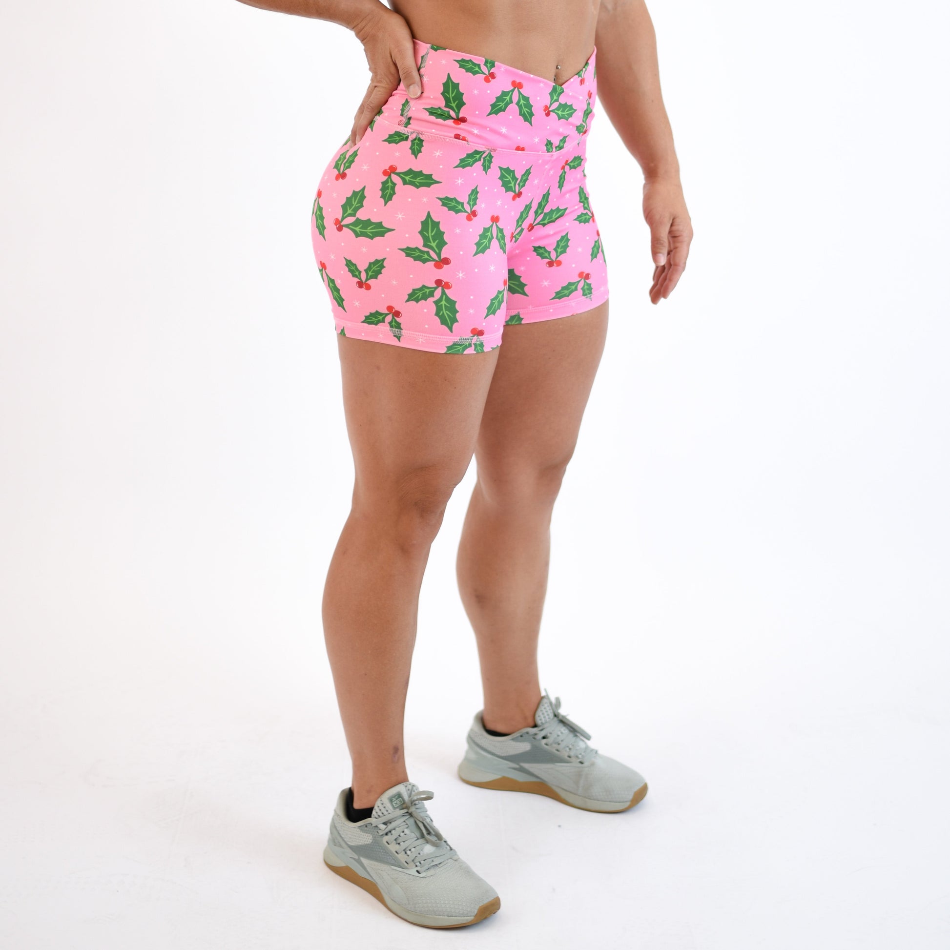FLEO - V Waistband Short 3.5" - High Rise - Shorts - holly-jolly-2