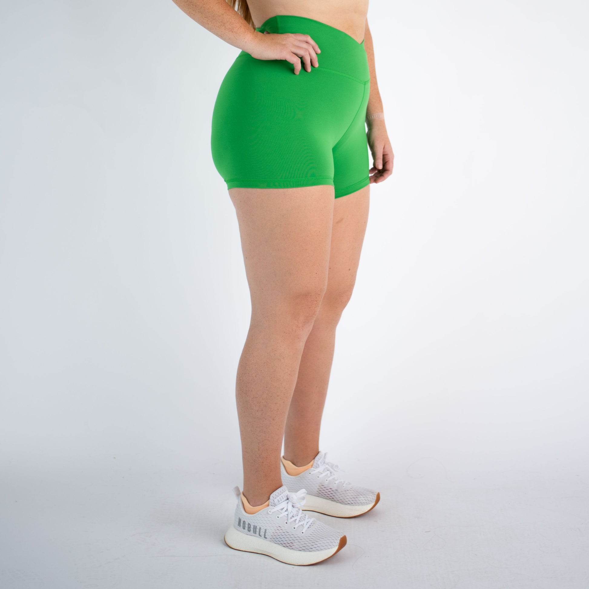FLEO - V Waistband Short 3.5" - High Rise - Shorts - kellygreen-2_287cabfc-762d-4fd8-b0f5-a0186f0a96e1