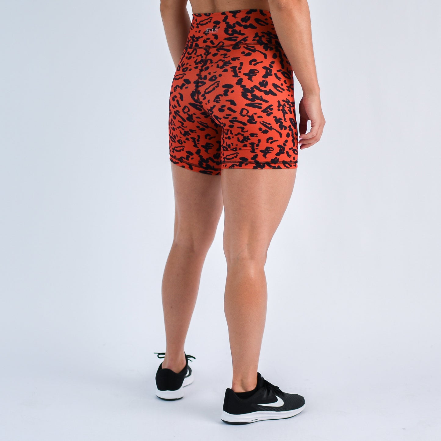 FLEO - Pedal Short 6" - No Front Seam - Higher Rise - Shorts - leo-nfs-syd-2