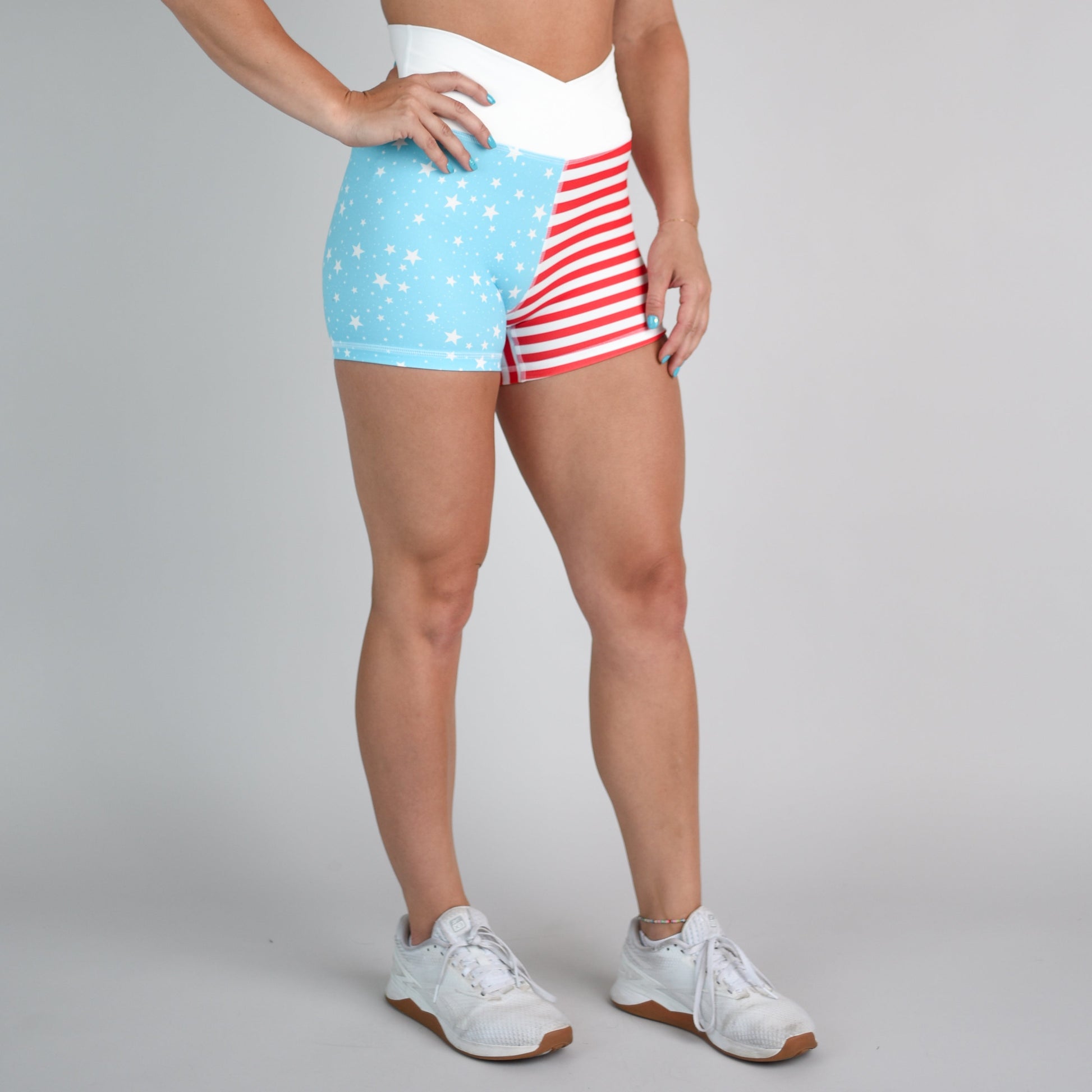 FLEO - V Waistband Short 3.5" - High Rise - Shorts - liberty-2_fa04eead-911b-4a30-8837-3d2248c87702