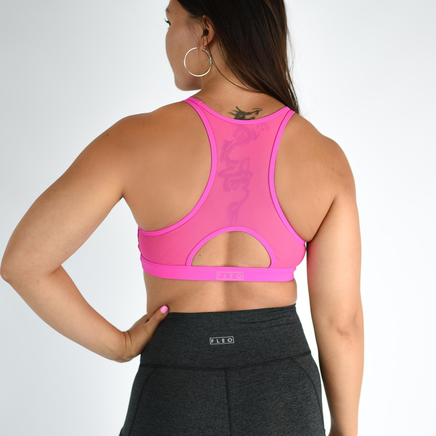 FLEO - Maeve Sports Bra - Light Support - Sports Bra - neon-pink-4_2a24ca25-ceb2-4b42-b541-bdb3ce25fc12