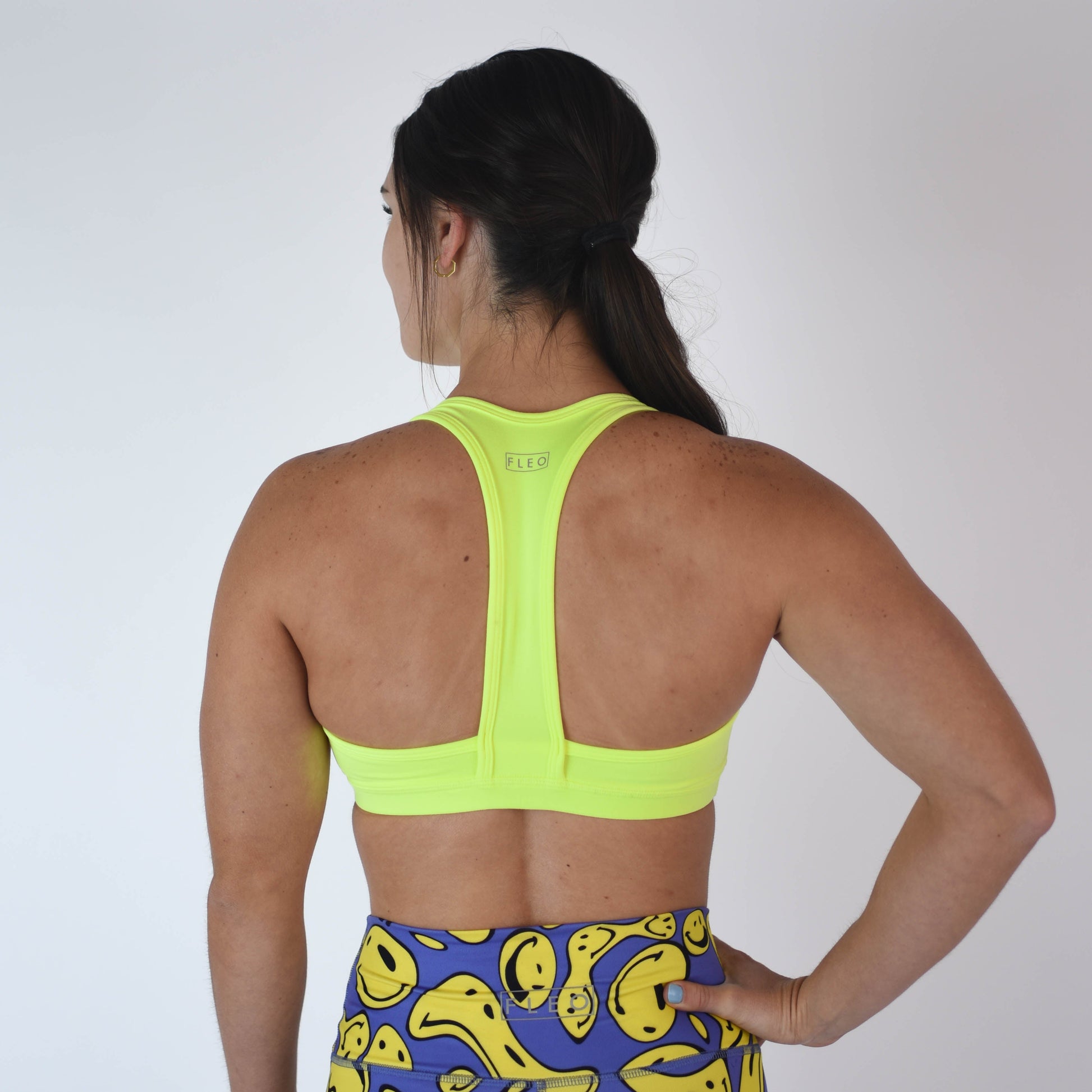 FLEO - Nora Sports Bra - Medium Support - Sale - neon-yellow-4_56c6295e-69ca-407e-bd1e-50be67cd5c5e