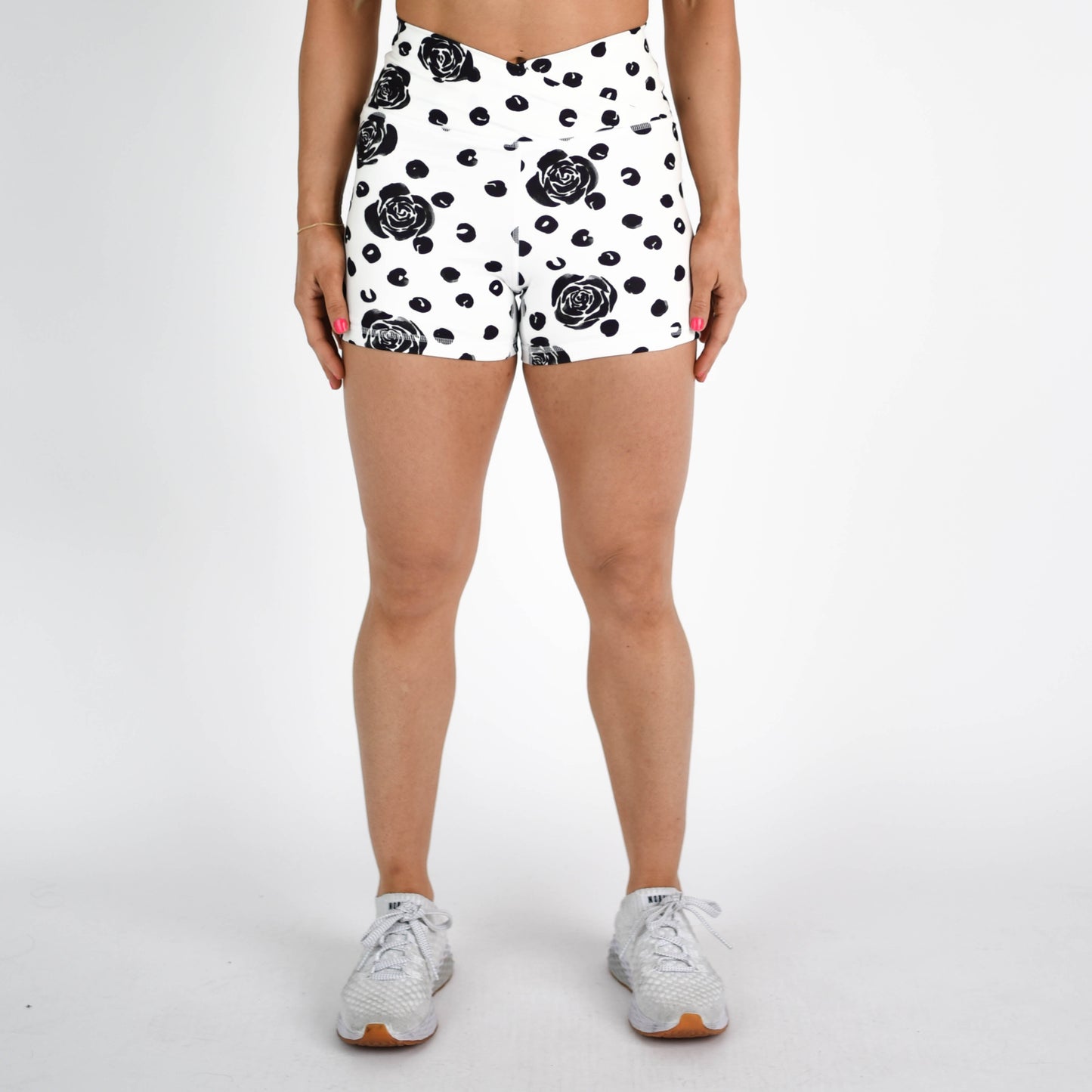 FLEO - V Waistband Short 3.5" - High Rise - Shorts - rose-dot-1