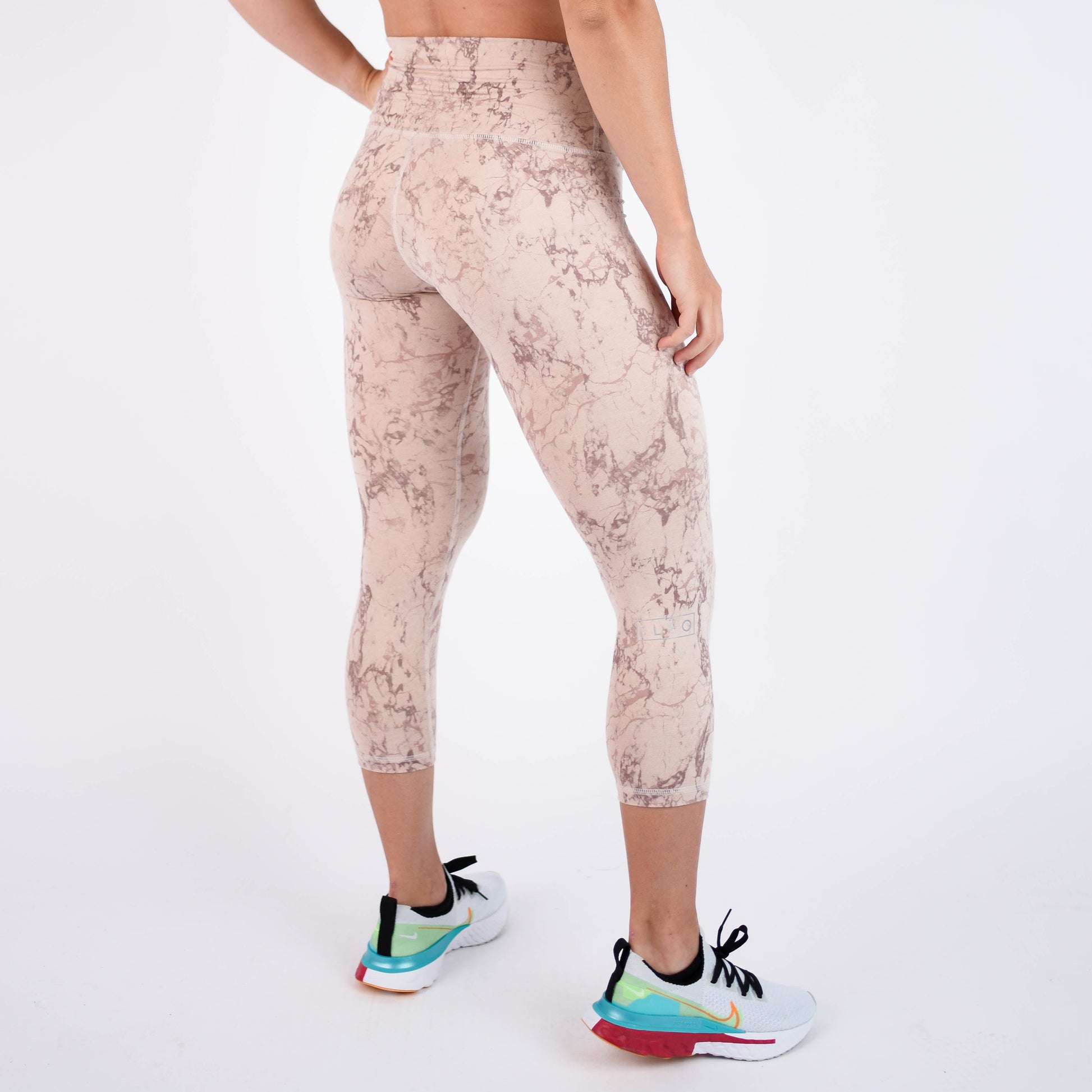 FLEO - El Toro Leggings 21" - High Rise - Leggings - rose-marble-9