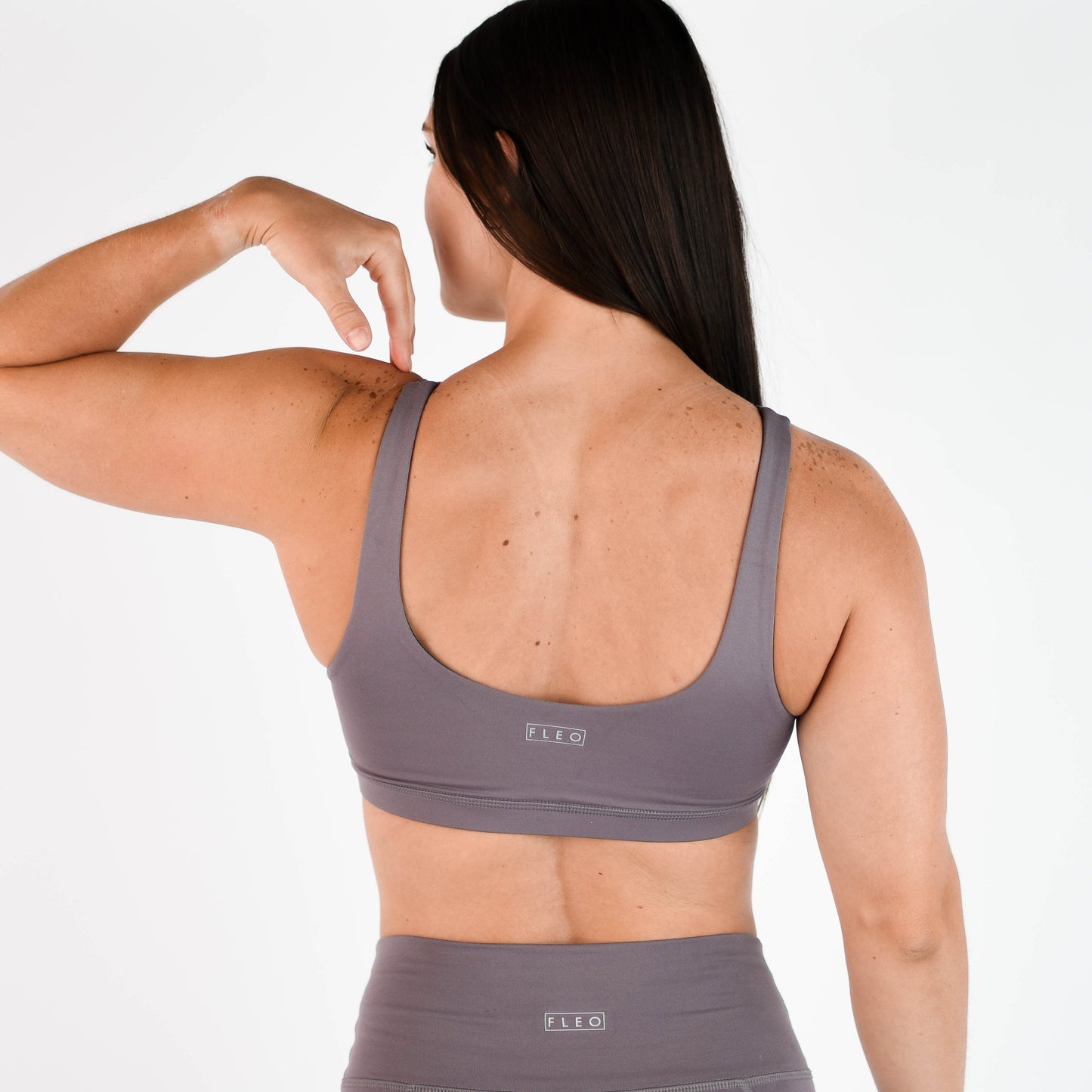 FLEO - Selena Sports Bra - Medium Support - Sports Bra - shark-4_5d95e94d-db93-4591-87fd-a93da7a487e4