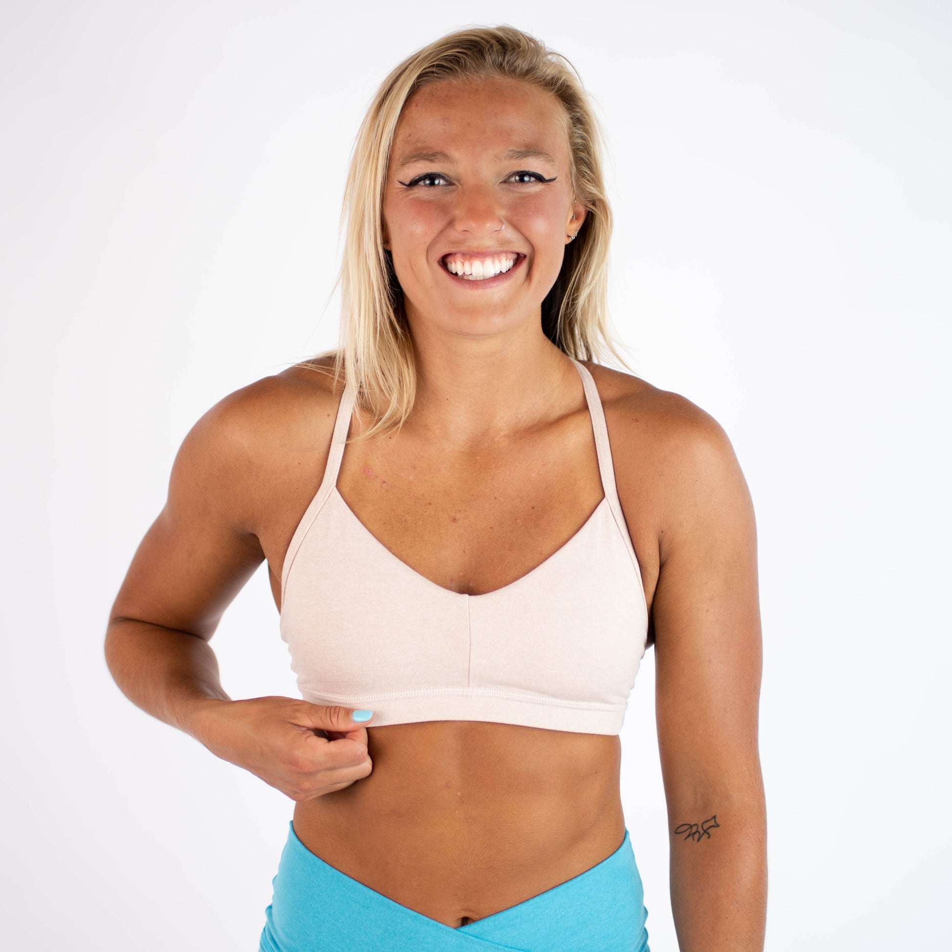FLEO - Reinette Sports Bra - Medium Support - Sports Bra - shell-rose-2