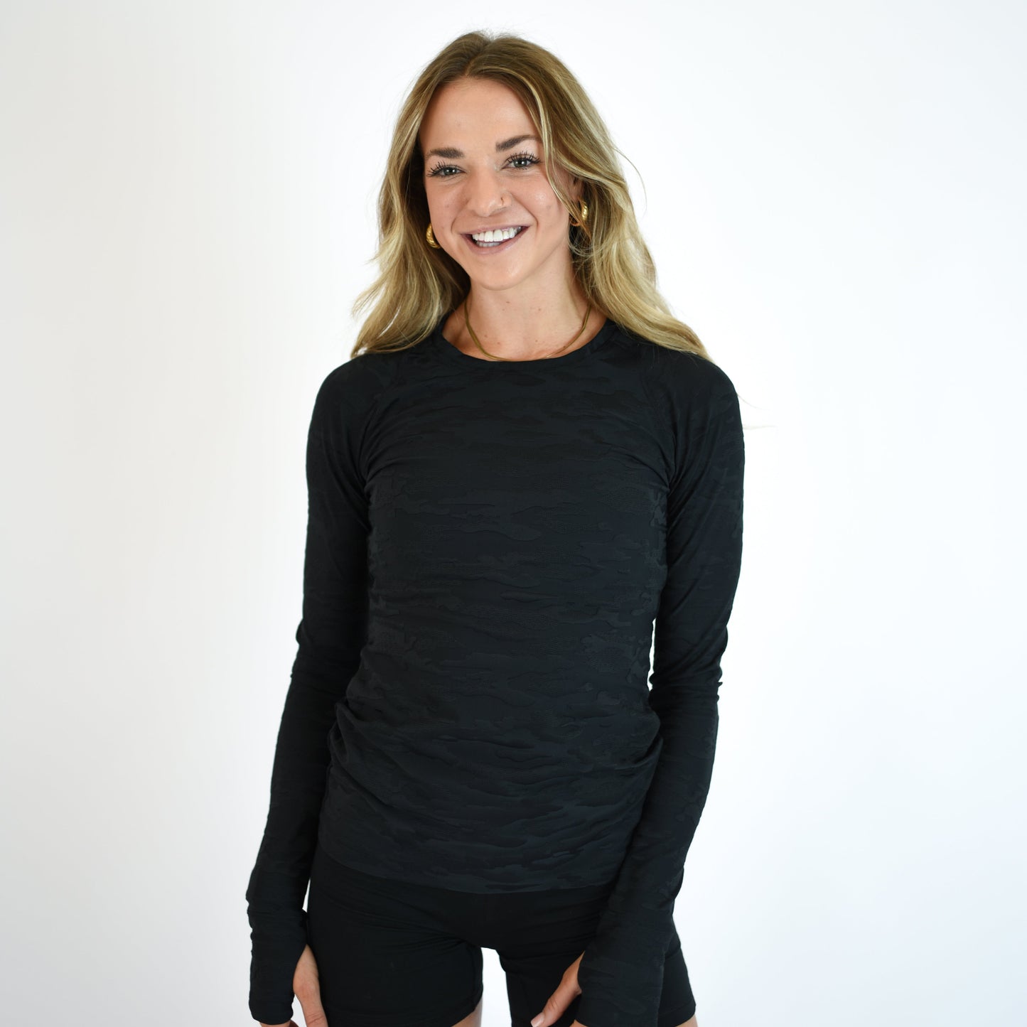 FLEO - Foundation Full Long Sleeve - Long Sleeve - smaller-1_ae850bac-63fa-4f02-962c-0ea64eab3b12