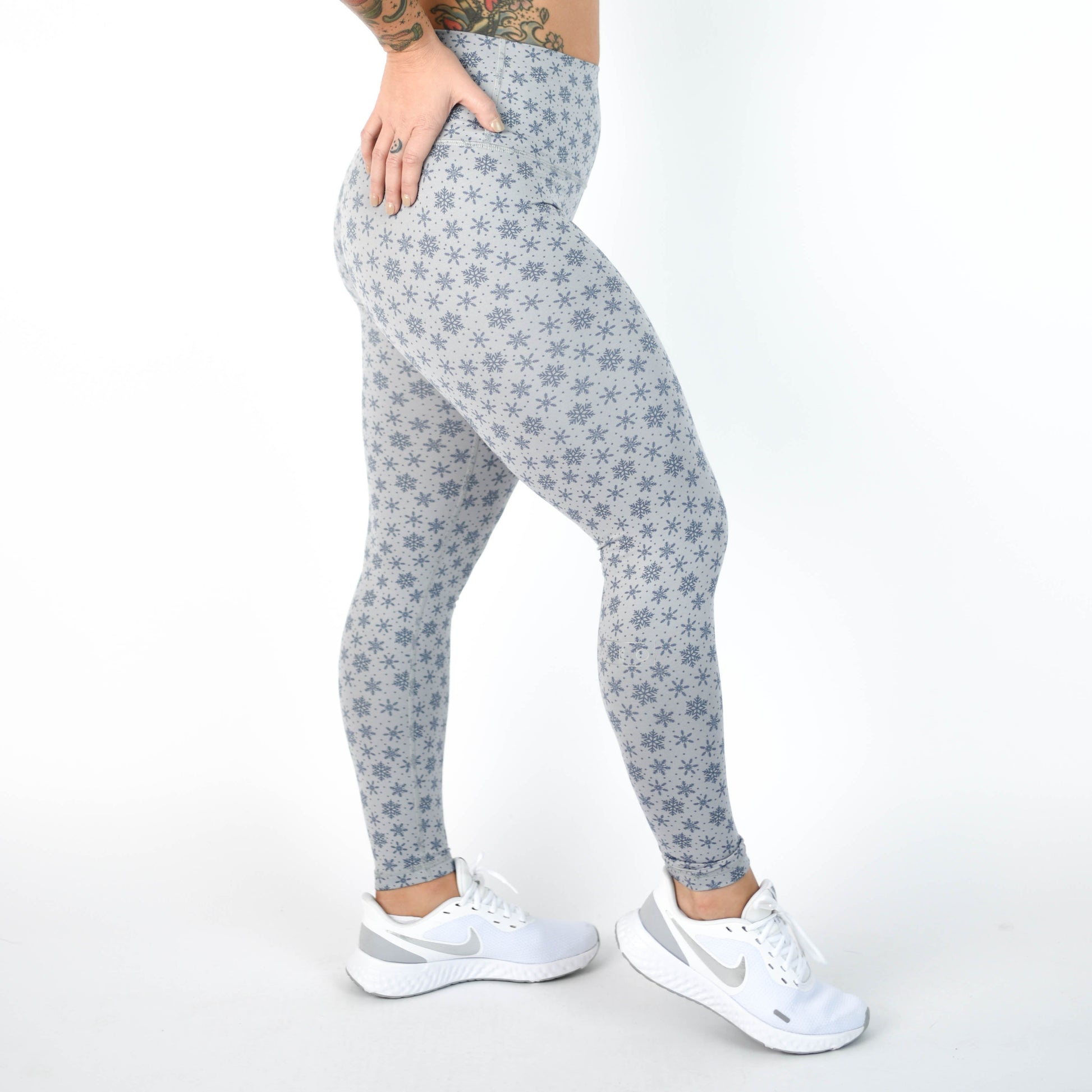 FLEO - El Toro Leggings 25" - High Rise - Sale - snowflake-3_1ba737e7-8039-4f91-a39e-a85597cc4309