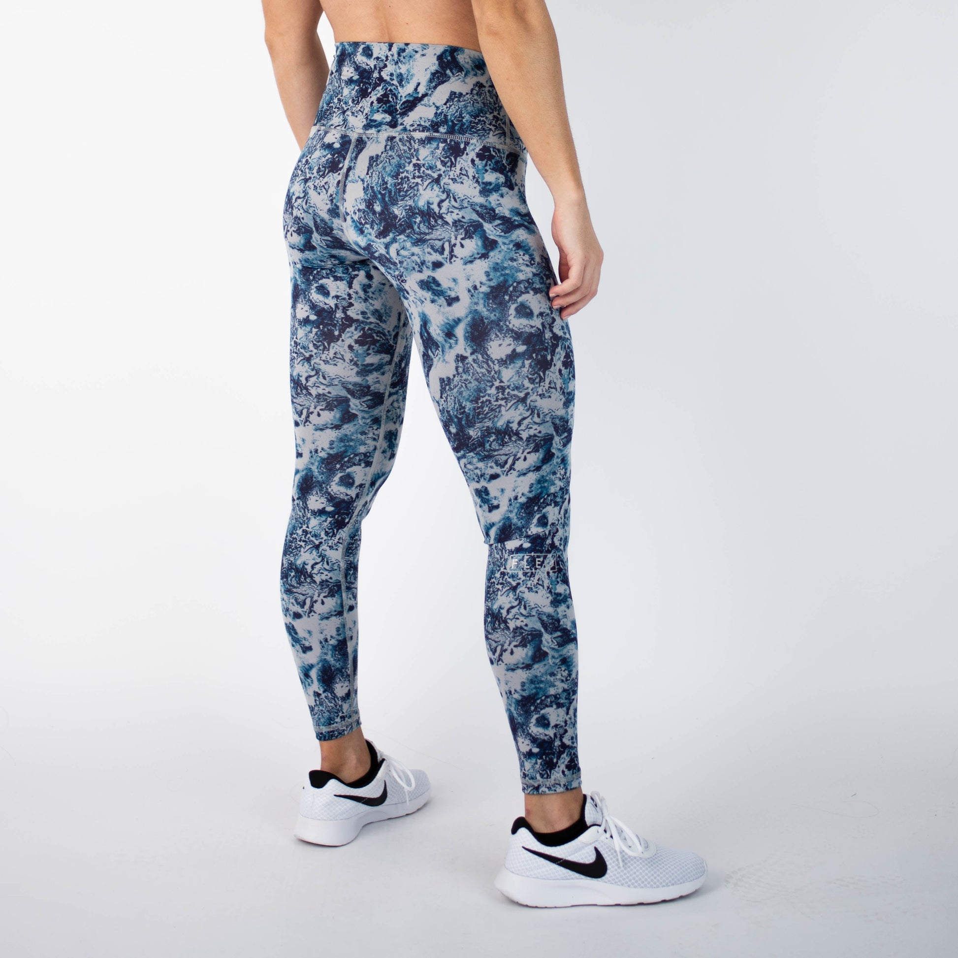 FLEO - El Toro Leggings 28" - High Rise - Leggings - tidal-wave-4_e25a29f1-d360-4049-9b6f-eb6810184a6d