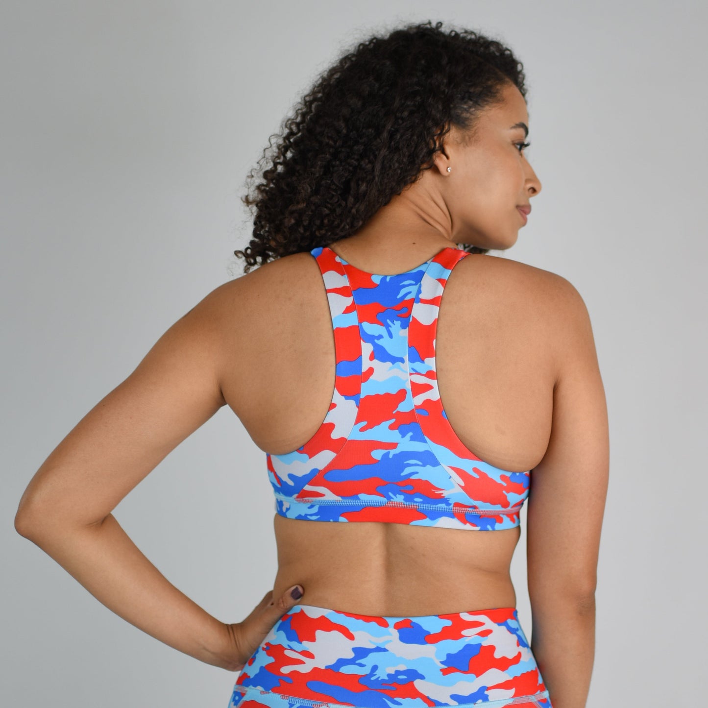 FLEO - Jourdaine Sports Bra - Medium Support - Sports Bra - vivid-4_b040f971-a791-4442-9785-03afcc8ace7a