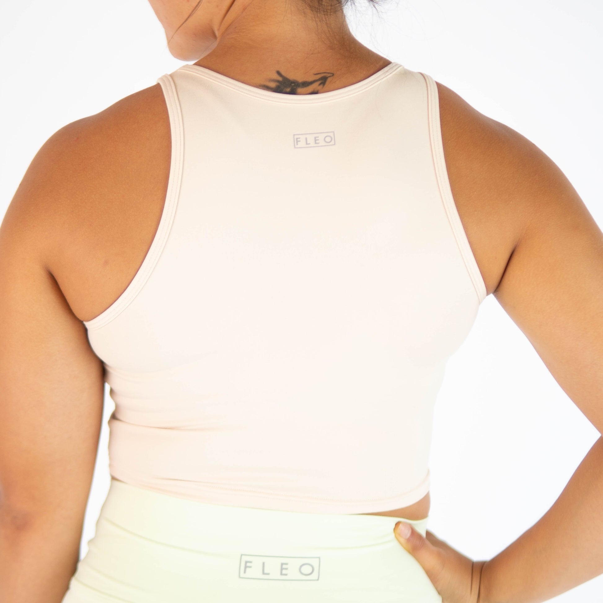 FLEO - Tempo Crop Tank - Fitted - Sale - wood-ash-5_afa022c6-69b1-4185-955e-27a2b7e5e2a6