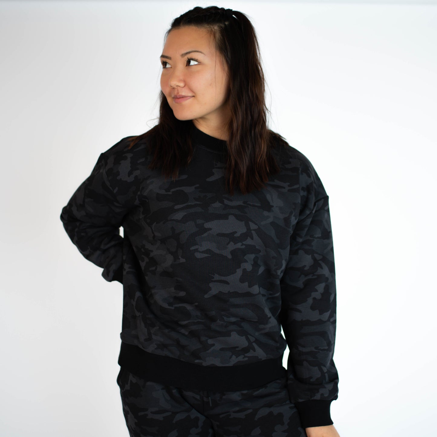 FLEO - Just Right Oversized Sweatshirt - Sale - Julia-sizemedium-2