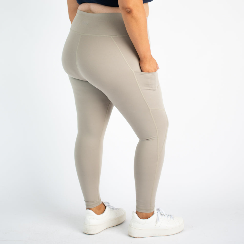 FLEO - Reverie Pocket Leggings 25" - High Rise - Leggings - LEG-REVX-B-FRAMD-3