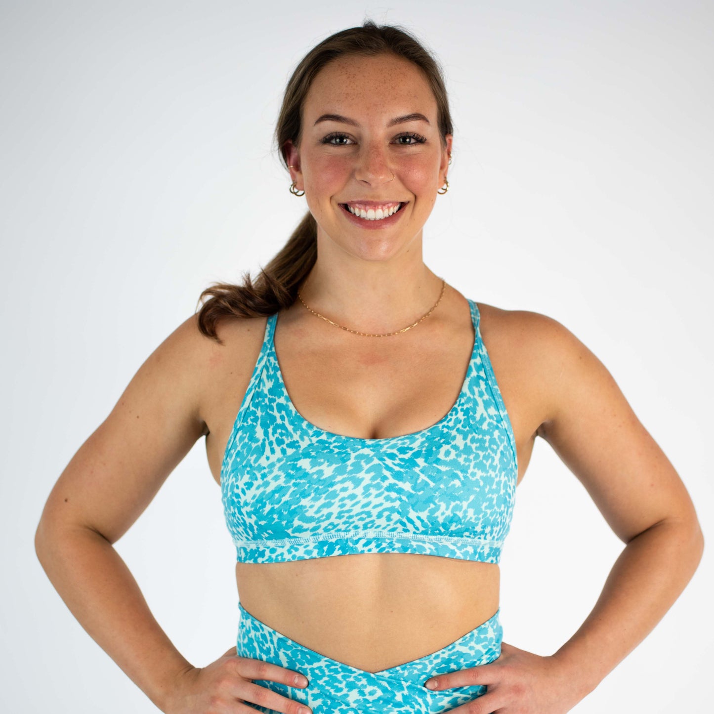 FLEO - Cami Sports Bra - Light Support - Sports Bra - aqua-leo-1