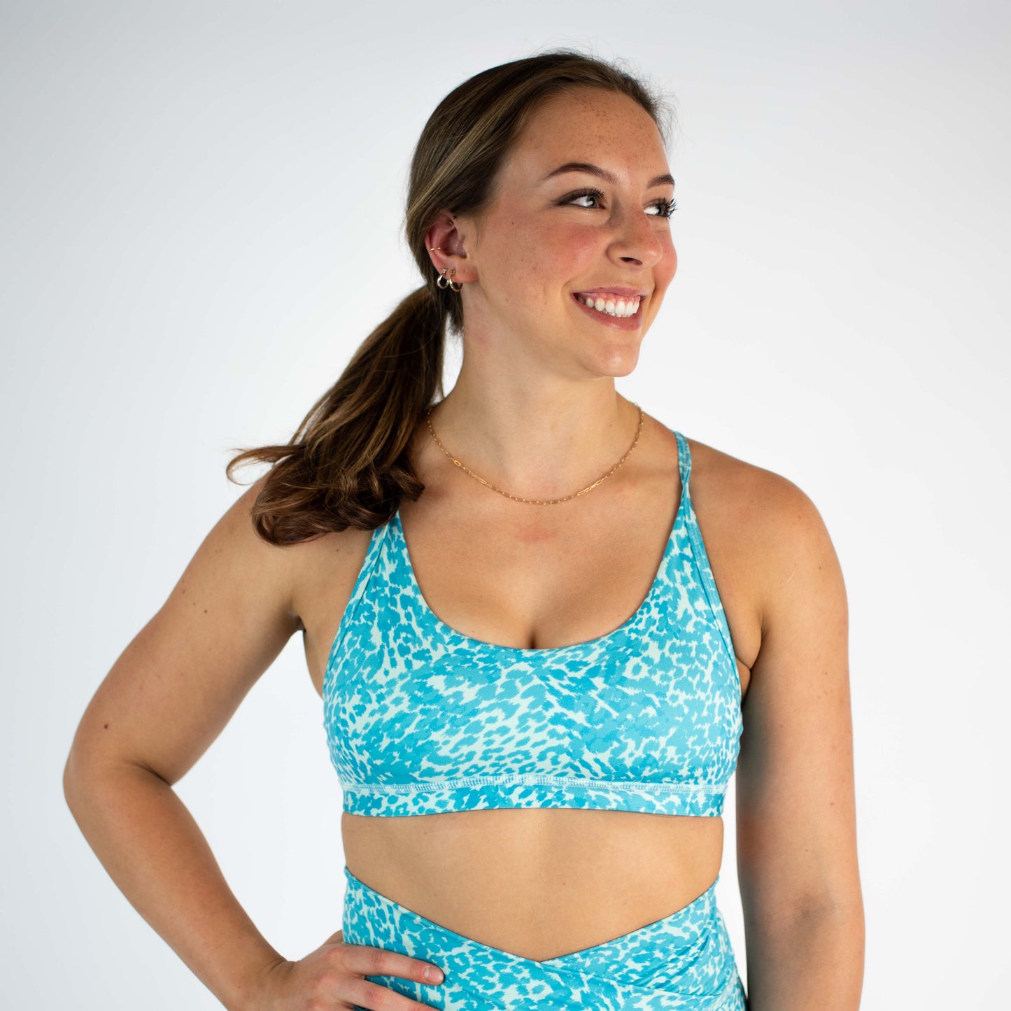 FLEO - Cami Sports Bra - Light Support - Sports Bra - aqua-leo-2