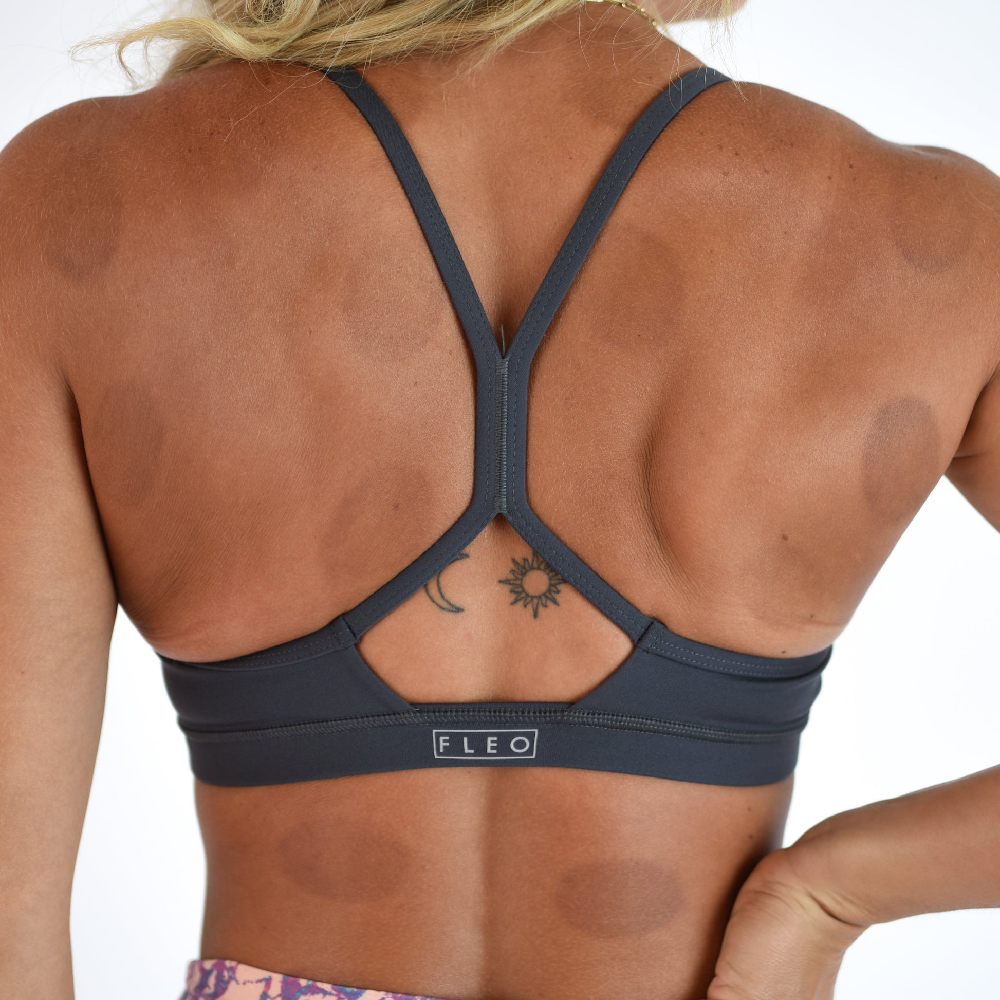 FLEO - Reinette Sports Bra - Medium Support - Sports Bra - asphalt-5_167d0186-9300-4b58-9496-e3b6efdf1e08