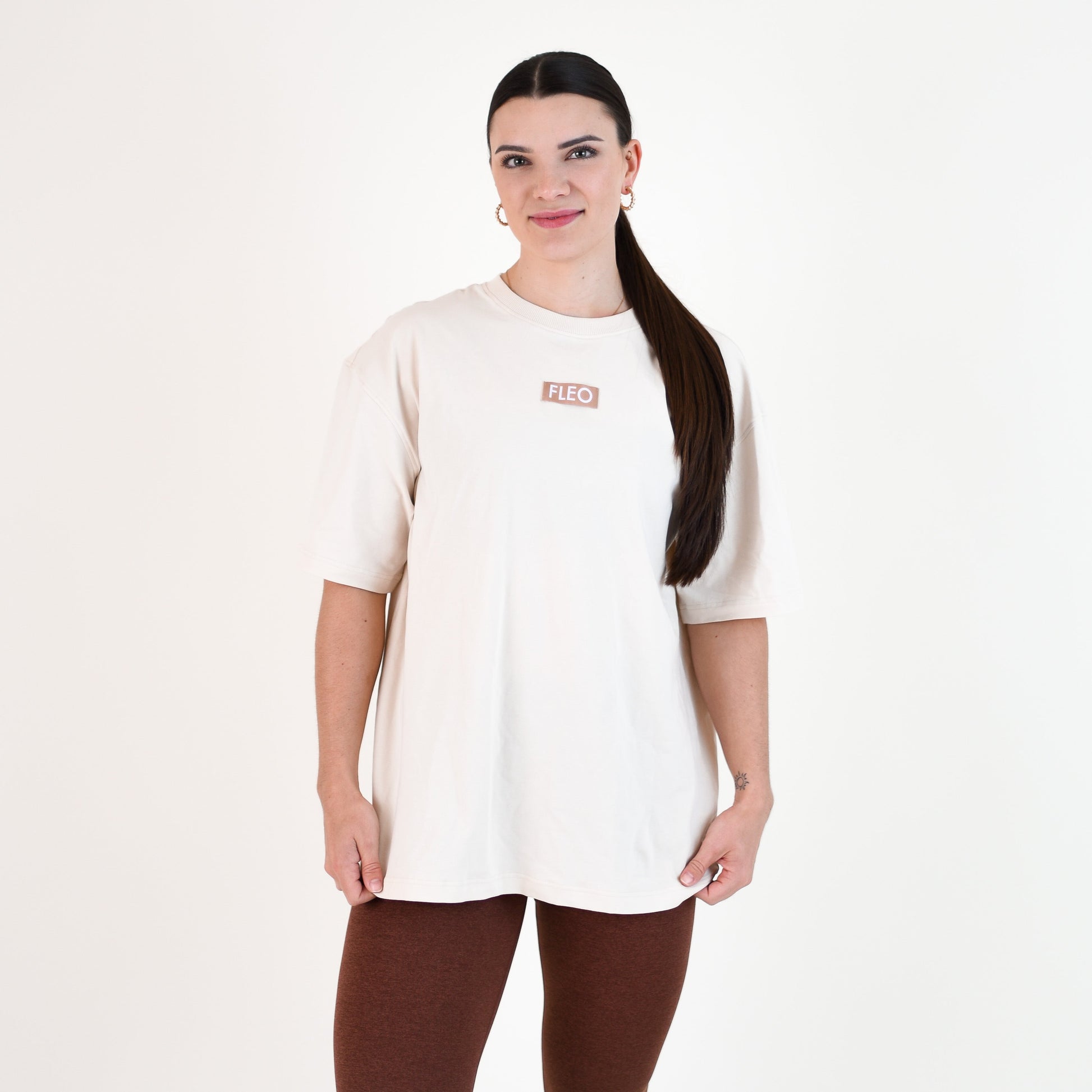 FLEO - FLEO Essential Tee - T - bfcm-23-ju-sy-23