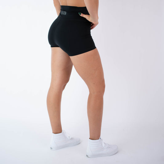 FLEO - True High Original Short 2.5" - Higher Rise - Shorts - black-4_bf3d6f1c-97b3-40f5-a959-1799cfe1afa1