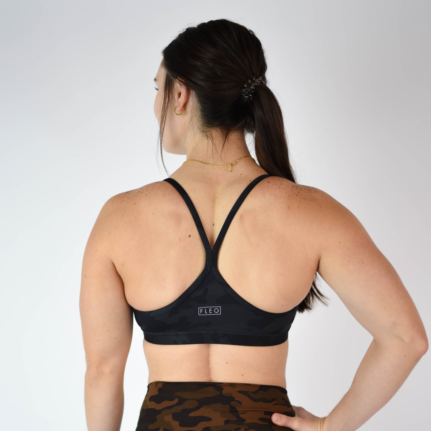 FLEO - Cami Sports Bra - Light Support - Sports Bra - black-camo-6_a449ef4b-e1ac-413a-b292-46e4a77448d9